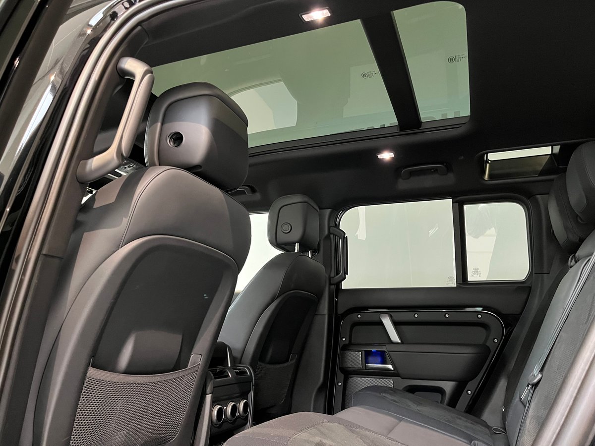 LAND ROVER Defender 110 525 V8 5.0 AT8, Benzin, Occasion / Gebraucht, Automatik - 7