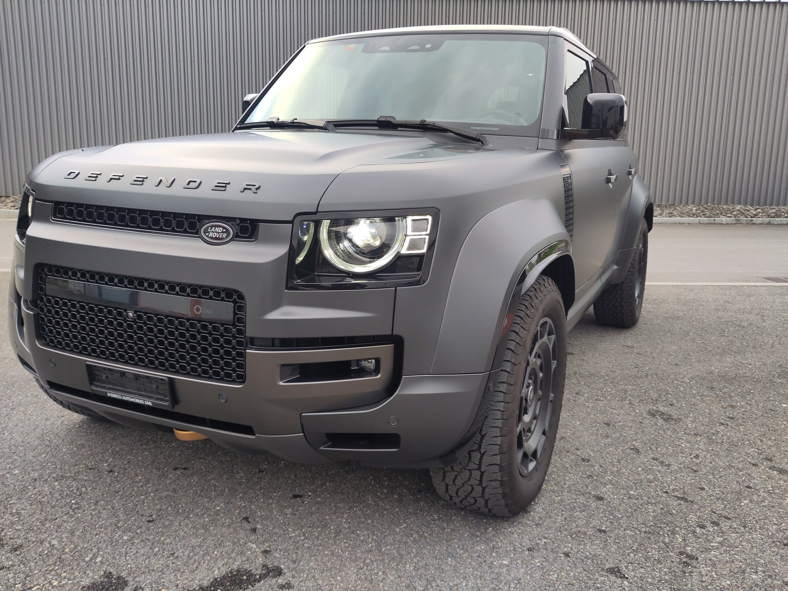 LAND ROVER Defender 110 635 V8 4.4 Octa Edition One AT8, Benzina, Occasioni / Usate, Automatico - 2