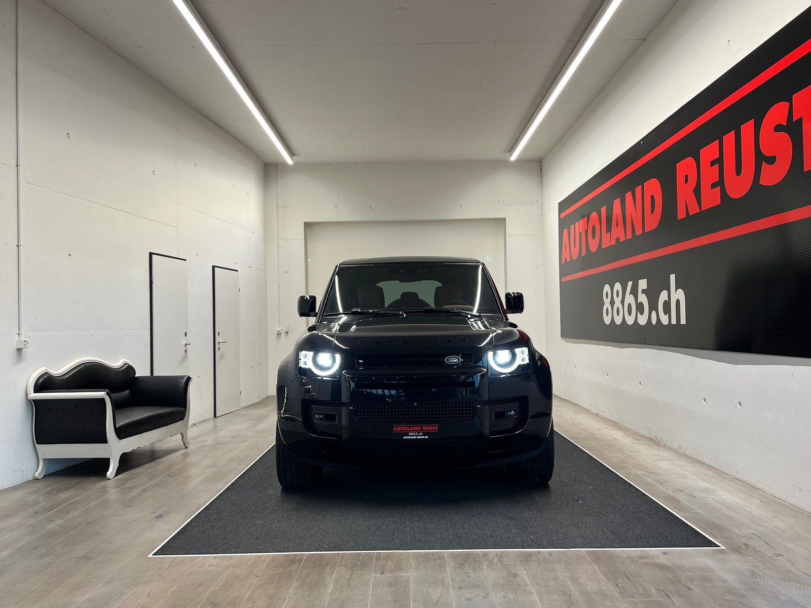 LAND ROVER Defender 110 525 V8 5.0 AT8