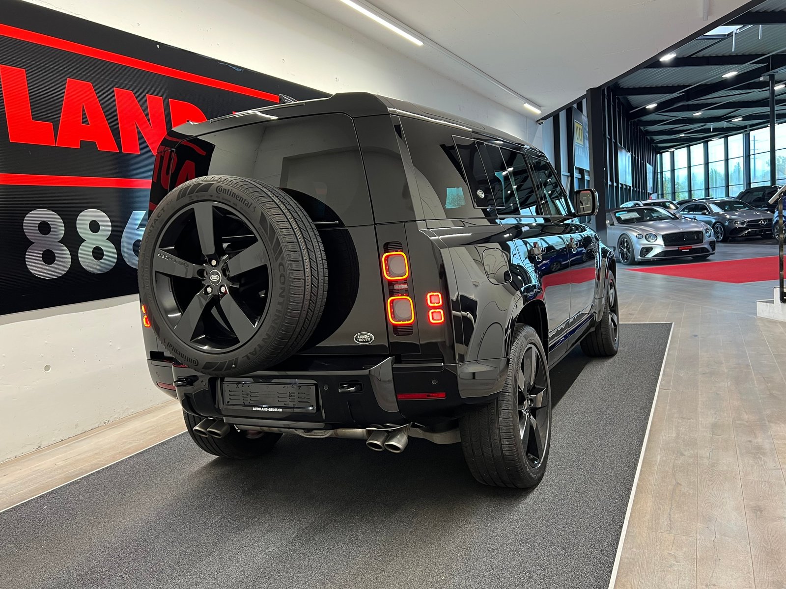LAND ROVER Defender 110 525 V8 5.0 AT8, Petrol, Second hand / Used, Automatic - 6