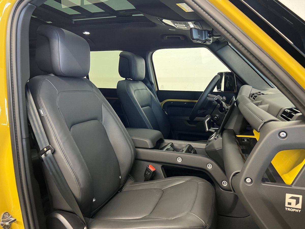 LAND ROVER Defender 110 3.0 D I6 350 Trophy Edition, Hybride Léger Diesel/Électricité, Occasion / Utilisé, Automatique - 6
