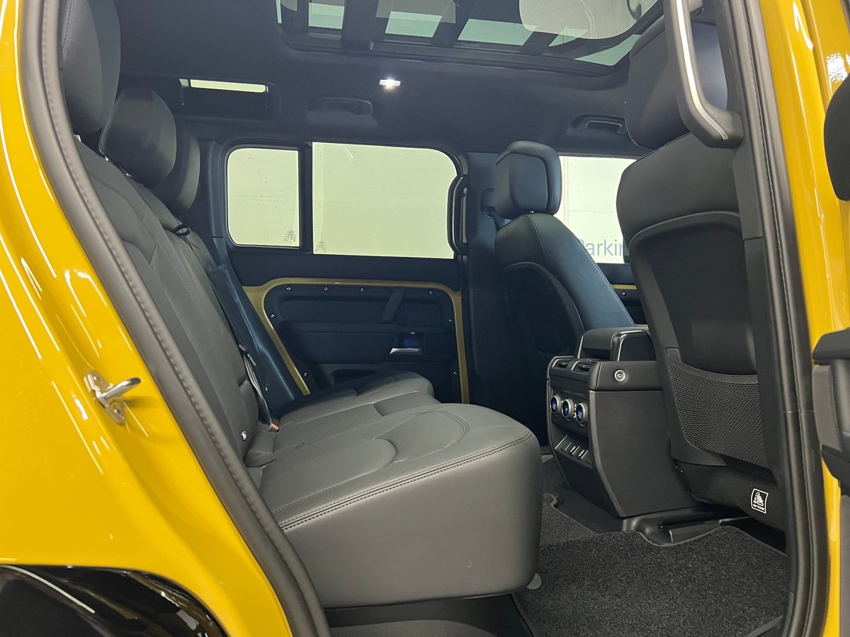 LAND ROVER Defender 110 3.0 D I6 350 Trophy Edition, Hybride Léger Diesel/Électricité, Occasion / Utilisé, Automatique - 7
