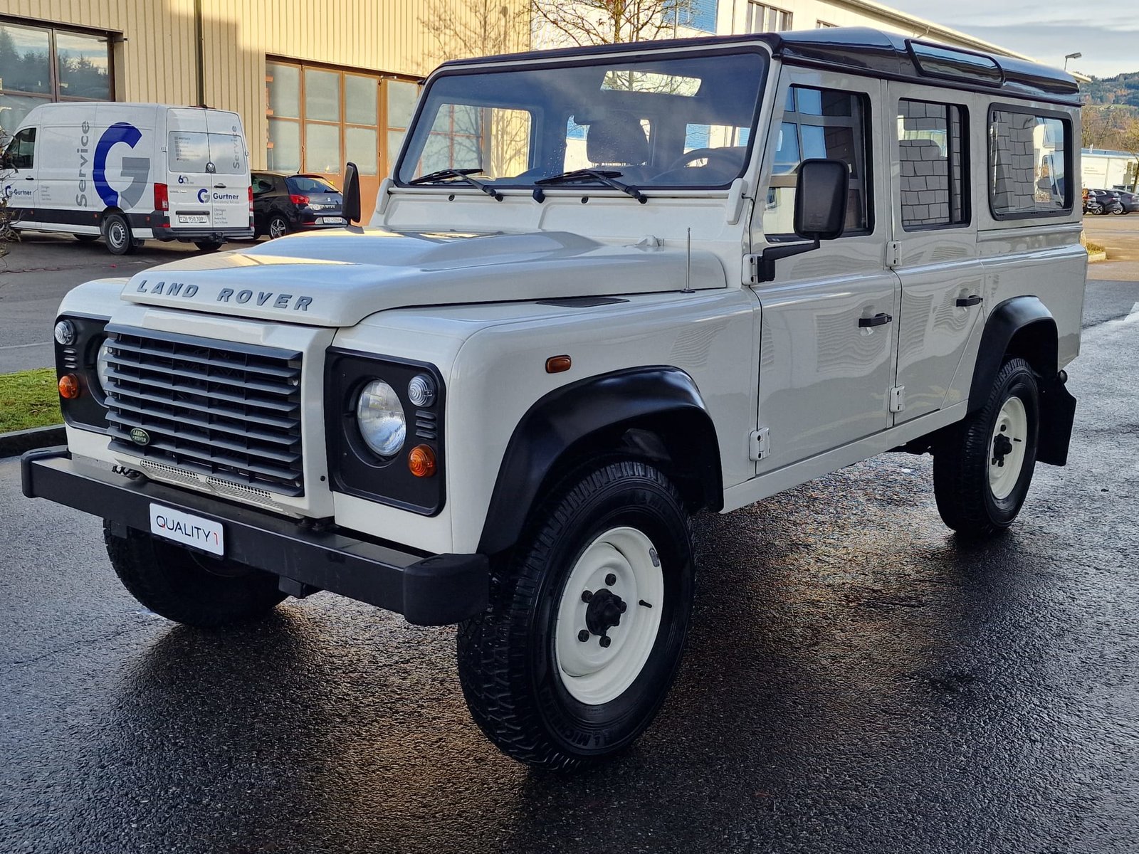 LAND ROVER Defender 110 SW 2.4Tdc, Diesel, Second hand / Used, Manual - 2