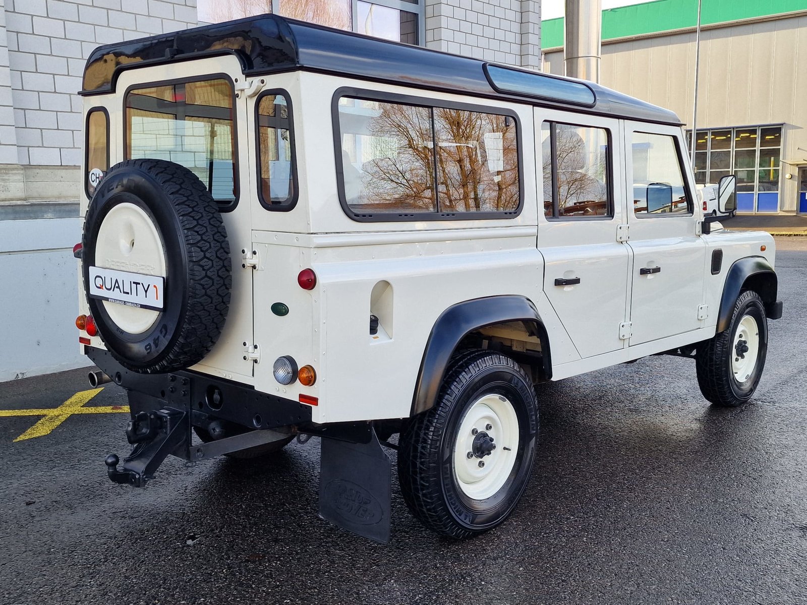 LAND ROVER Defender 110 SW 2.4Tdc, Diesel, Second hand / Used, Manual - 5