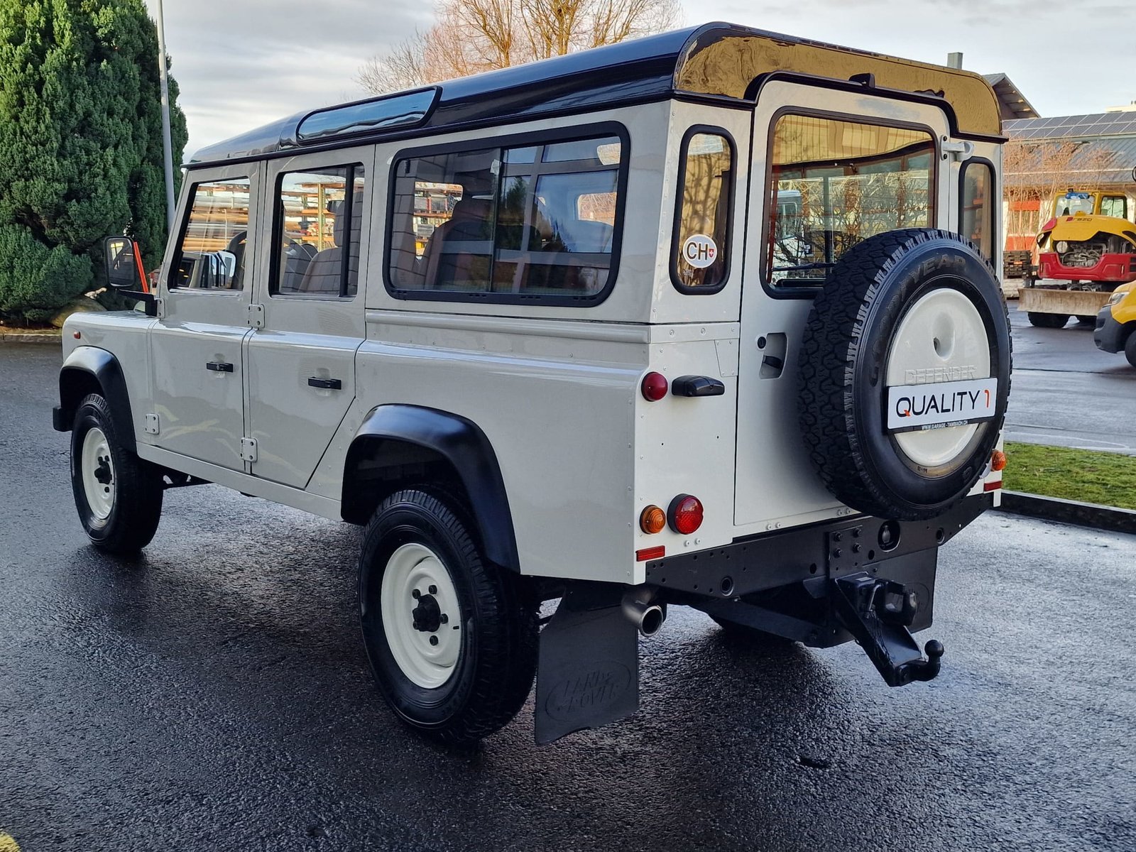 LAND ROVER Defender 110 SW 2.4Tdc, Diesel, Second hand / Used, Manual - 6