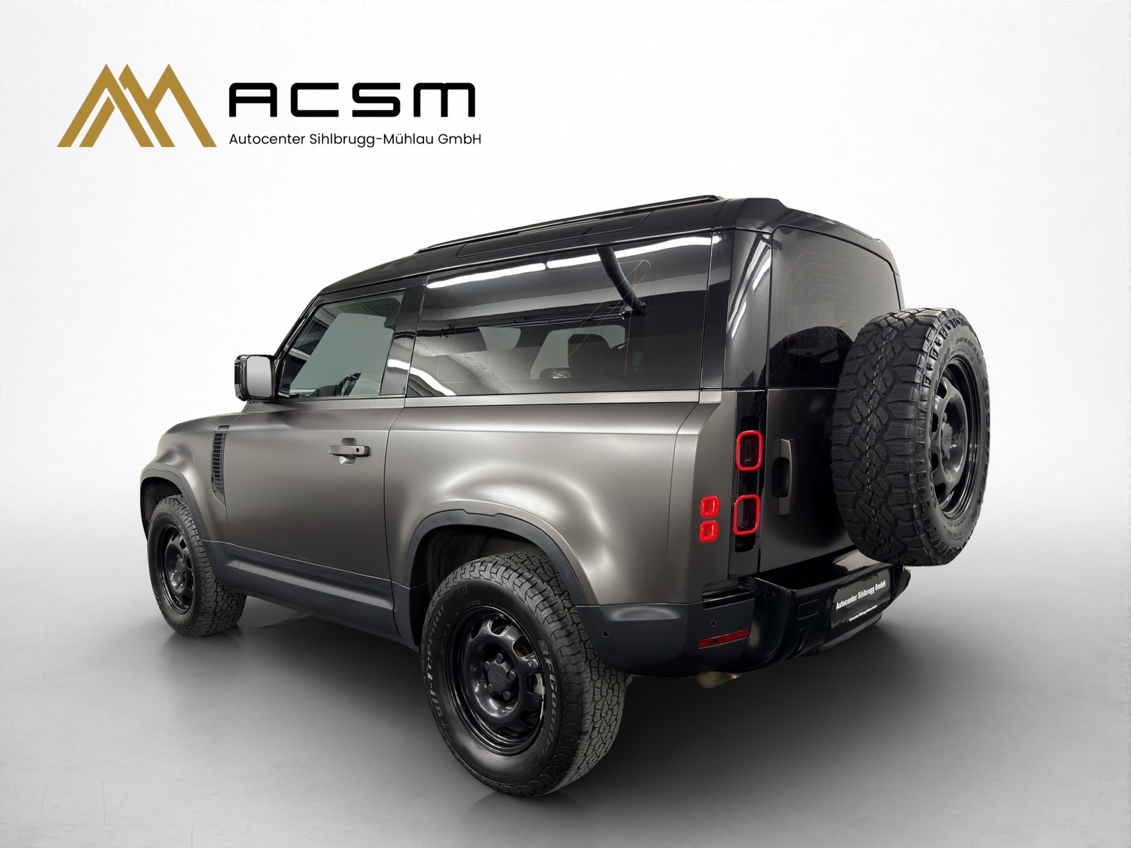 LAND ROVER Defender 90 3.0D I6 200 X-Dynamic SE AT8, Diesel, Second hand / Used, Automatic - 4