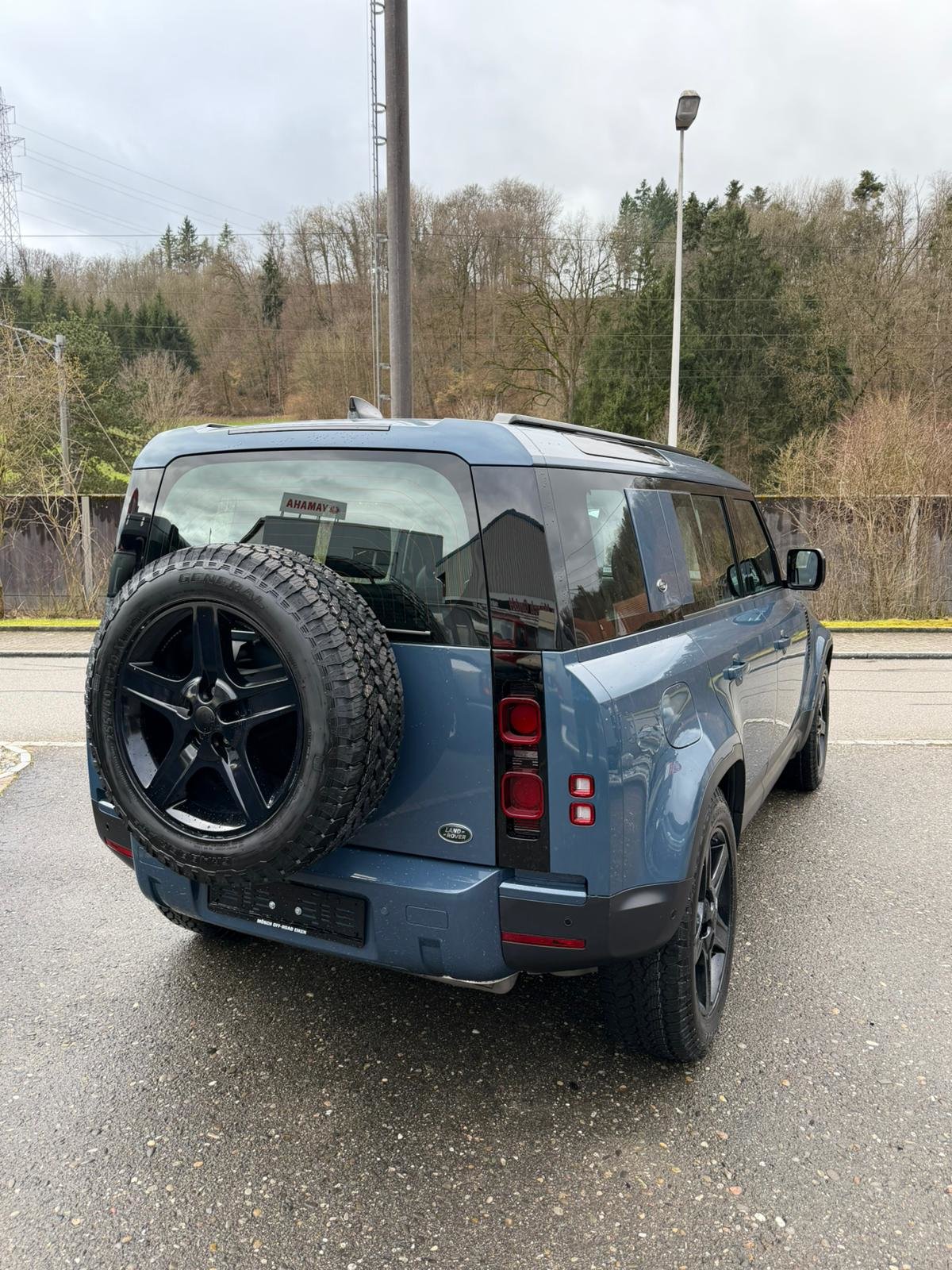LAND ROVER Defender 110 P400 I6 X 3.0 AT8, Mild-Hybrid Benzin/Elektro, Occasion / Gebraucht, Automatik - 5