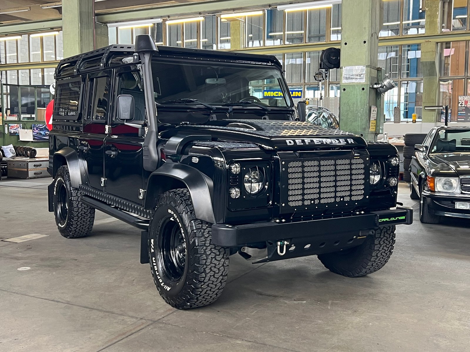 LAND ROVER Defender 110 2.2 TD4 Station Wagon SE