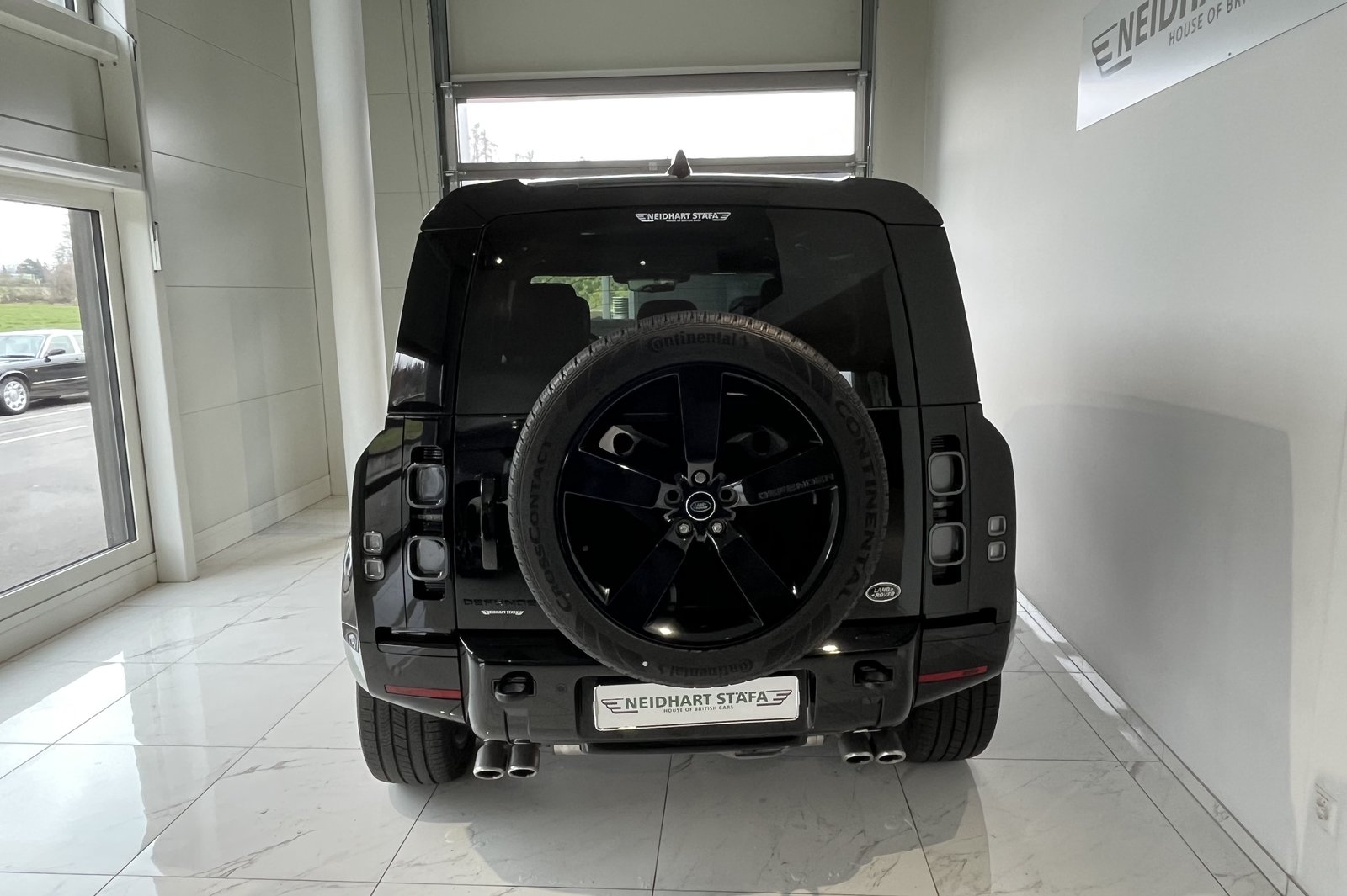 LAND ROVER Defender 110 525 V8 5.0 AT8, Benzin, Occasion / Gebraucht, Automatik - 3