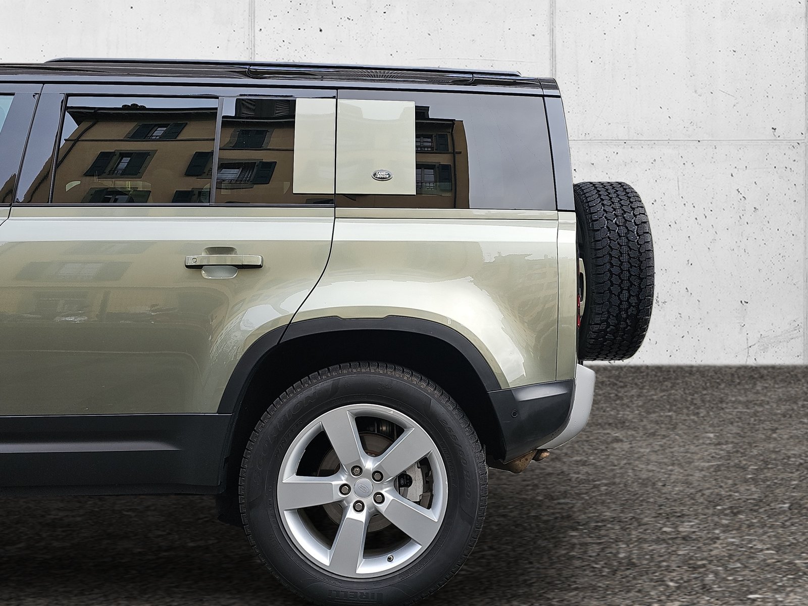 LAND ROVER Defender 110 D240 SD4 First Edition AT8, Diesel, Occasion / Gebraucht, Automatik - 6