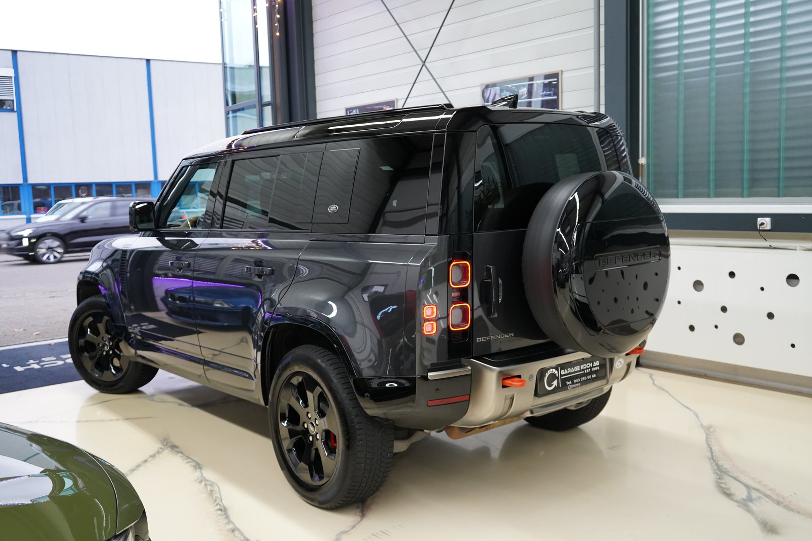 LAND ROVER Defender 110 3.0 D I6 300 X-Dynamic HSE AWD AT8, Mild-Hybrid Diesel/Electric, Second hand / Used, Automatic - 5