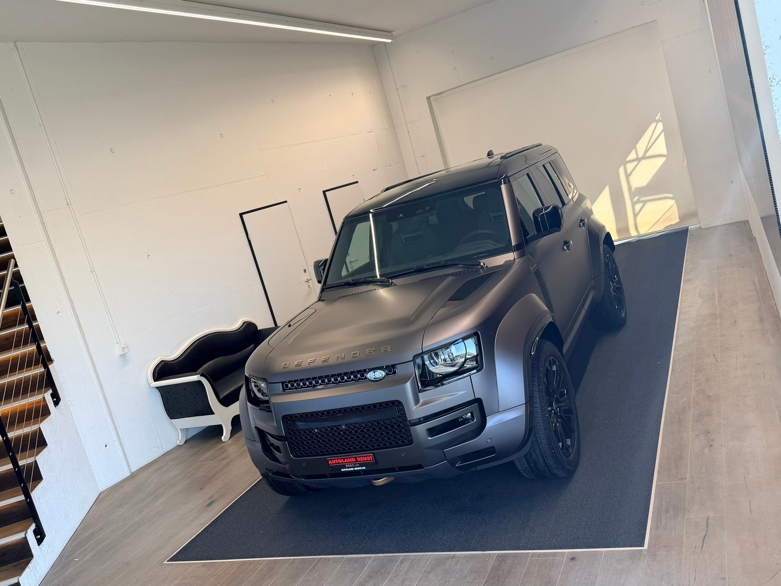 LAND ROVER Defender 110 635 V8 4.4 Octa Edition One AT8, Benzin, Occasion / Gebraucht, Automatik - 4