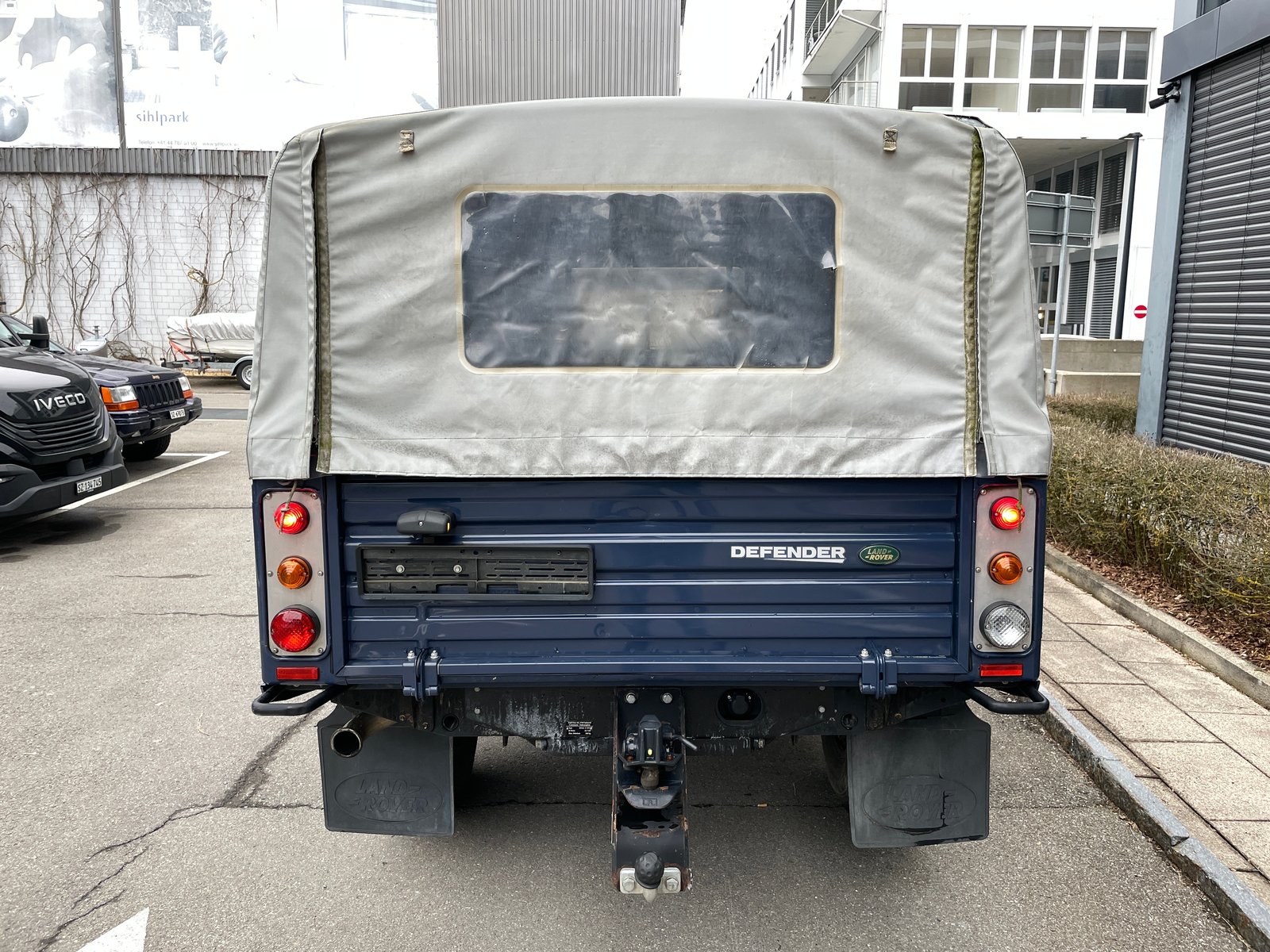 LAND ROVER Defender 110 2.4 Td4 High Capacity Pick Up, Diesel, Occasion / Utilisé, Manuelle - 4