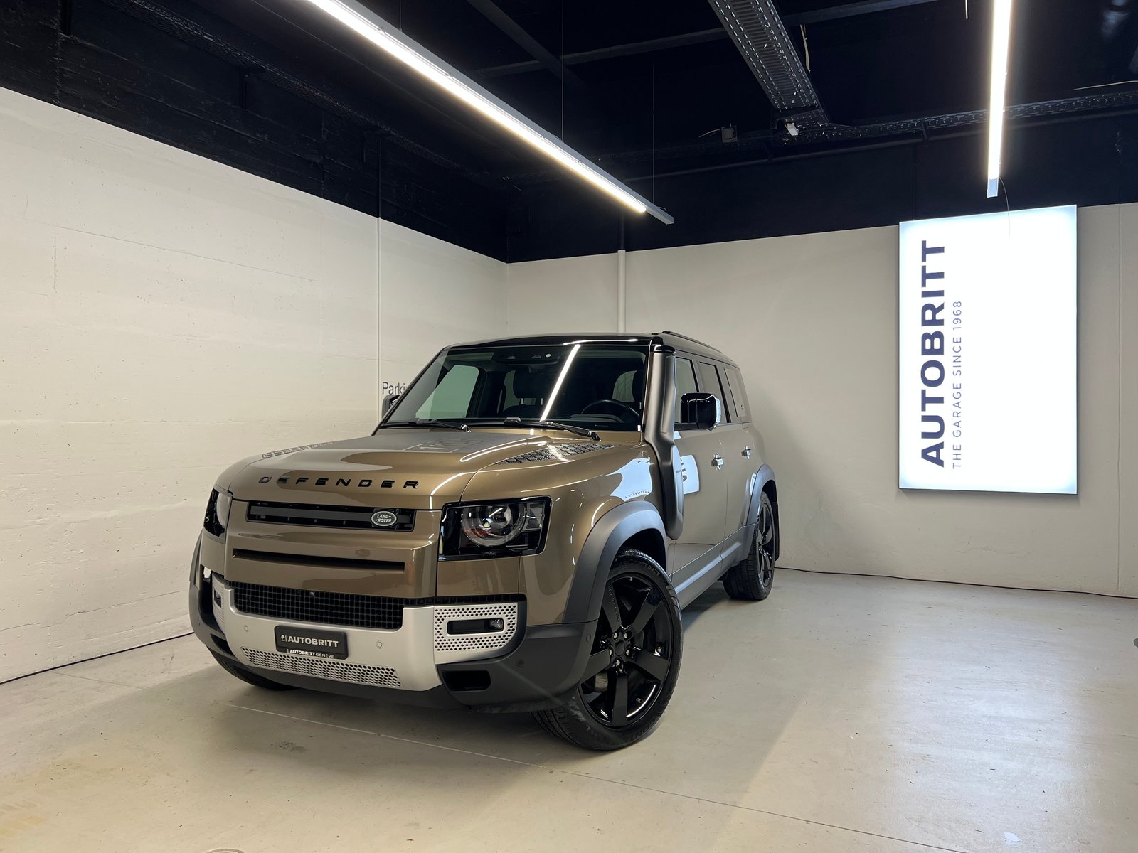 LAND ROVER Defender 110 2.0 SD4 240 First Edition