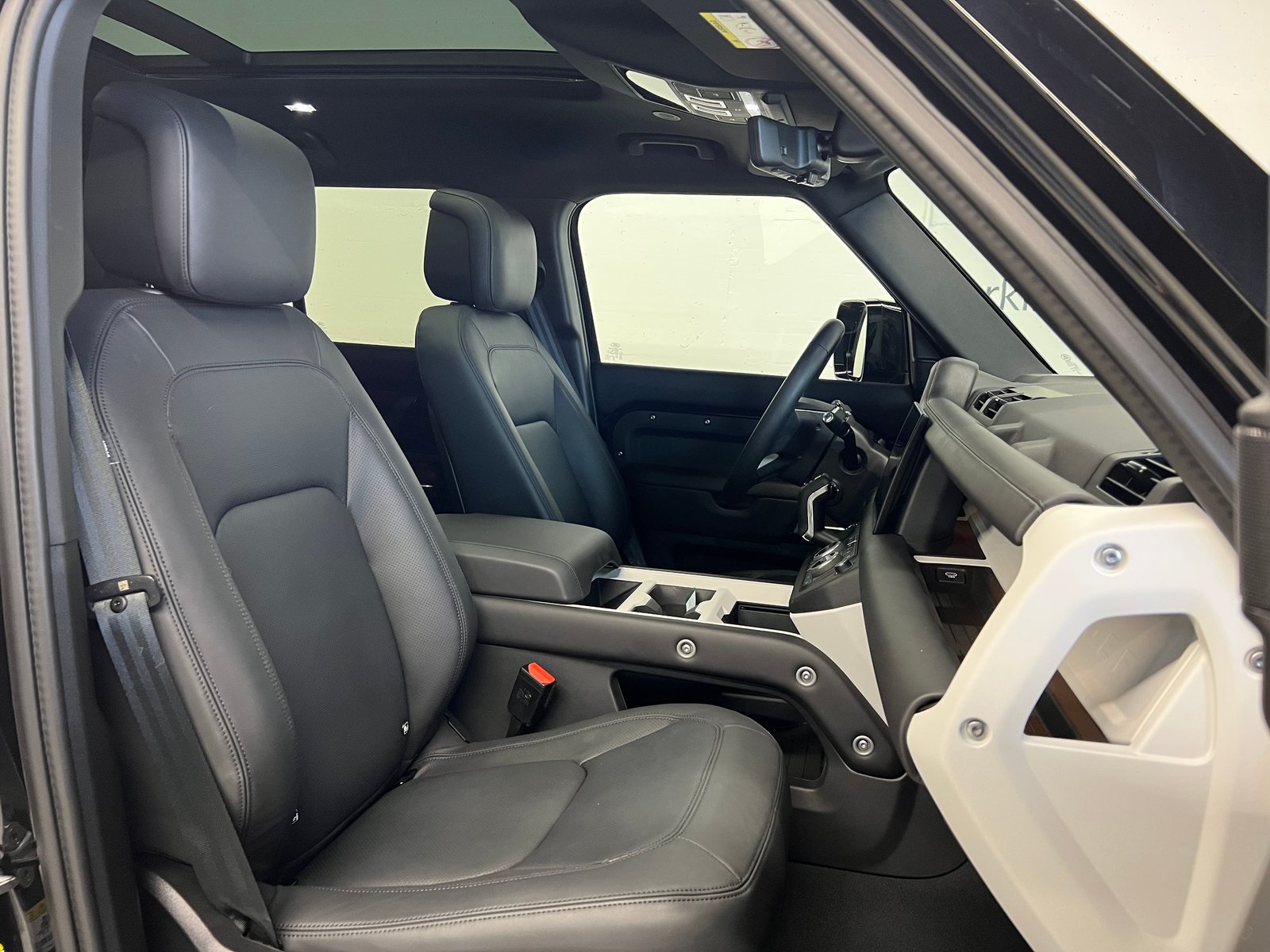 LAND ROVER Defender 110 2.0 P300e X-Dynamic HSE, Hybride Rechargeable Essence/Électricité, Occasion / Utilisé, Automatique - 6