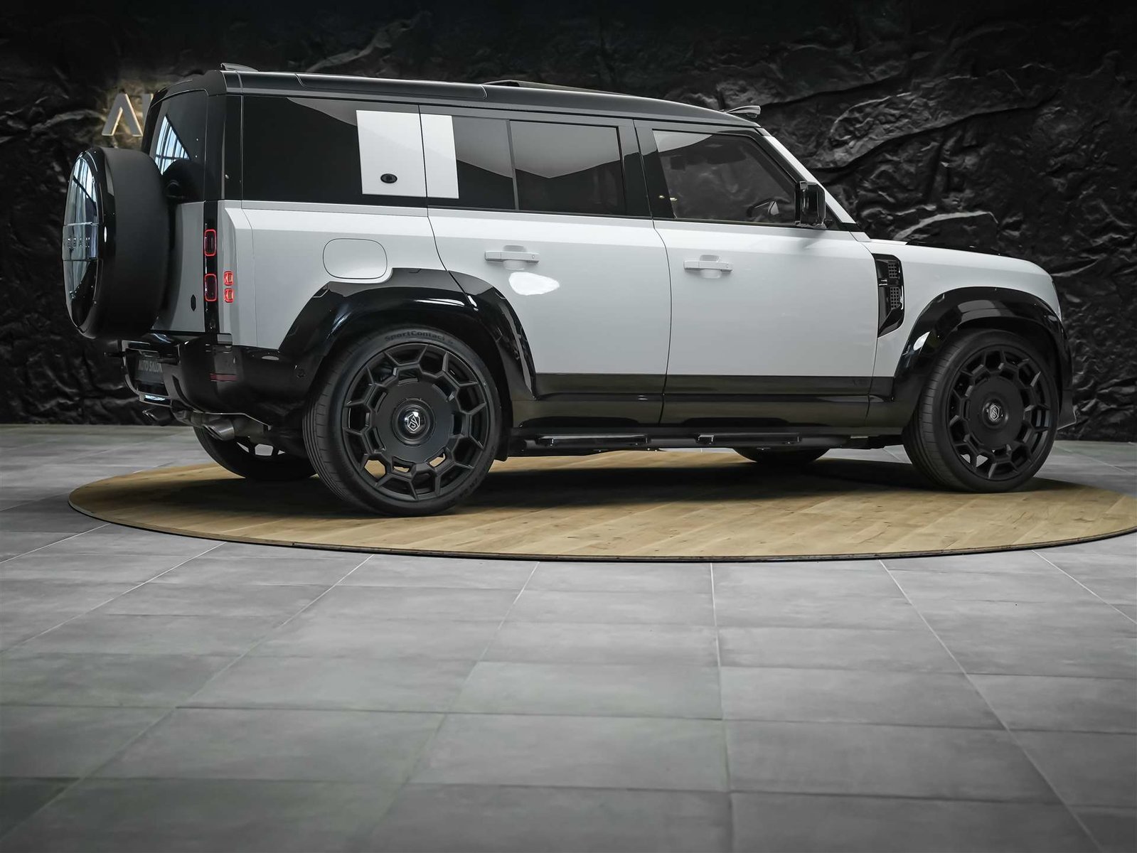 LAND ROVER Defender 110 5.0 V8 SC *URBAN*24 Felgen*AHK*, Petrol, Second hand / Used, Automatic - 5