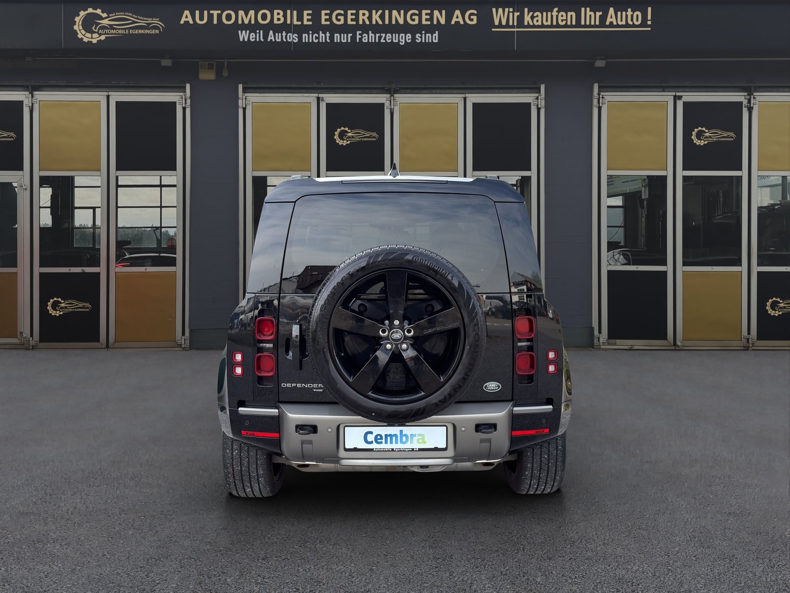 LAND ROVER Defender 110 3.0 I6 X-Dynamic HSE, Mild-Hybrid Petrol/Electric, Second hand / Used, Automatic - 6