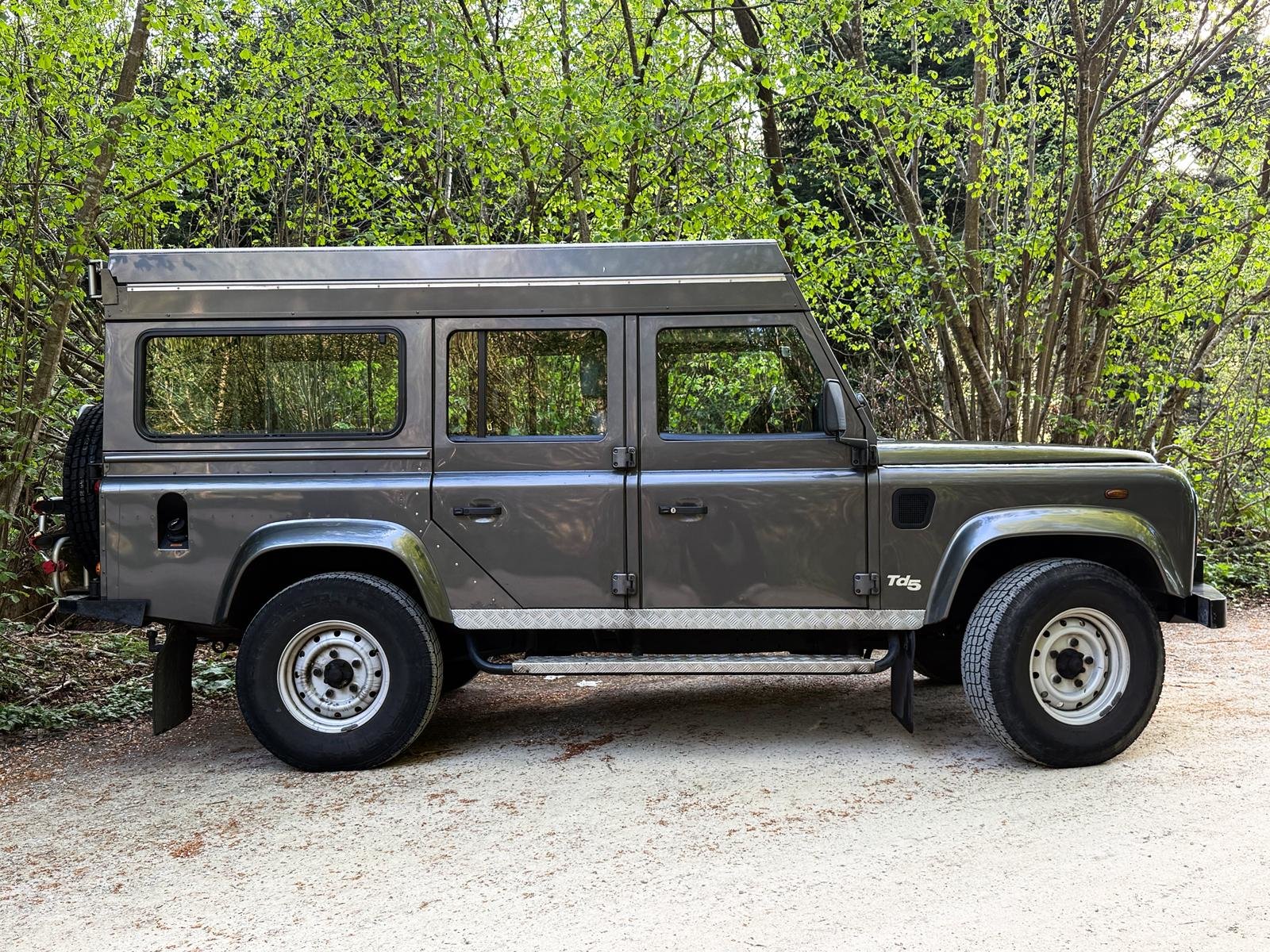 LAND ROVER Defender 110 SW 2.5 Td5, Diesel, Occasion / Utilisé, Manuelle - 5
