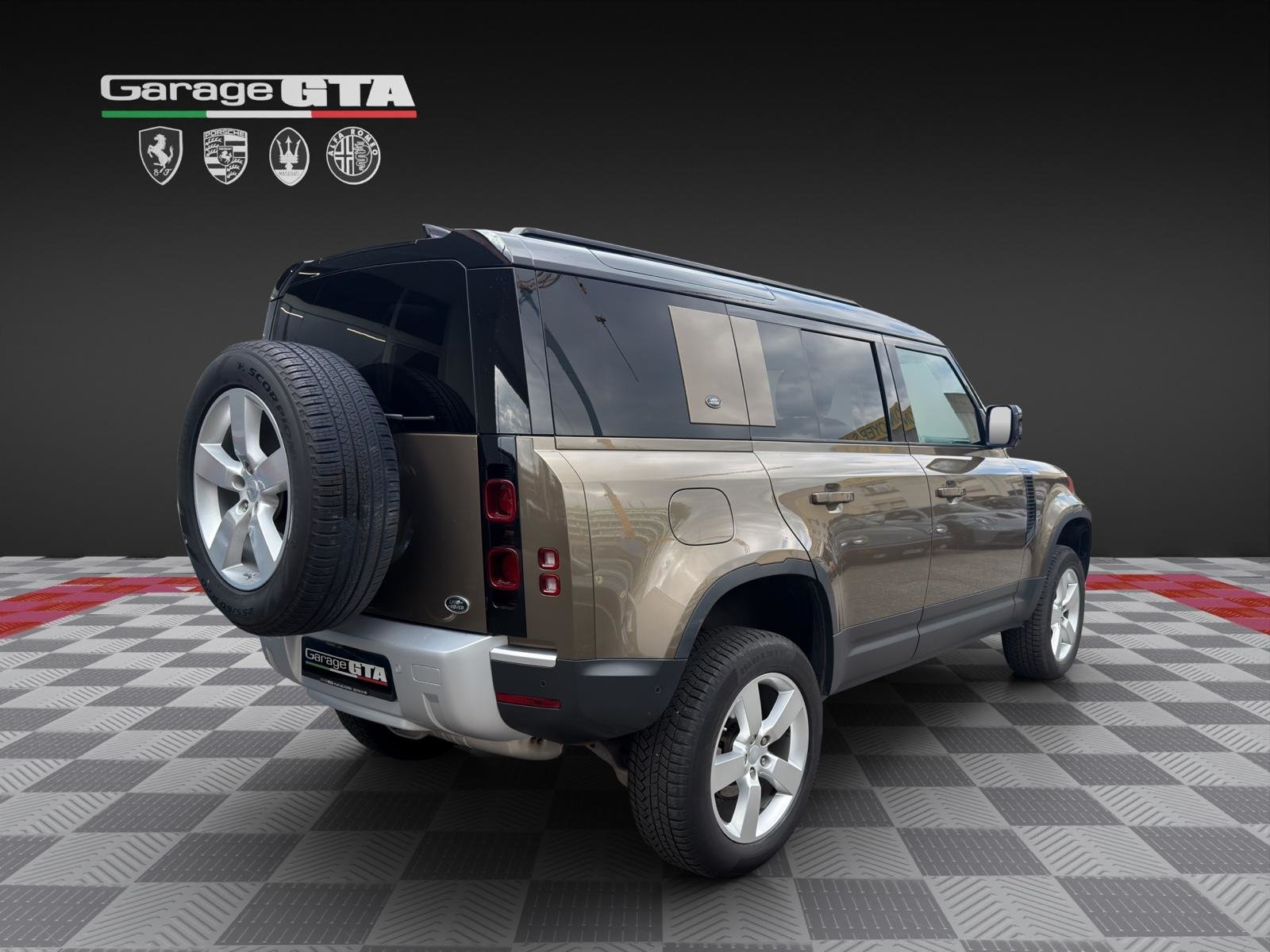 LAND ROVER Defender 110 D240 SD4 S AT8, Diesel, Occasion / Gebraucht, Automatik - 5