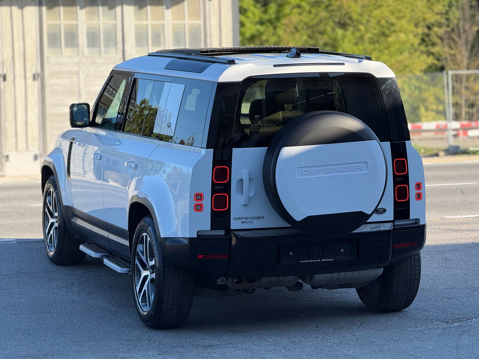 LAND ROVER Defender 110 3.0 D I6 250 HSE AWD AT8, Mild-Hybrid Diesel/Electric, Second hand / Used, Automatic - 7