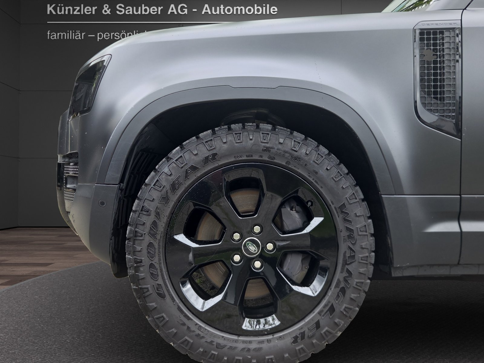 LAND ROVER Defender 110 P400e Si4 PHEV SE AT8, Plug-in-Hybrid Petrol/Electric, Second hand / Used, Automatic - 4