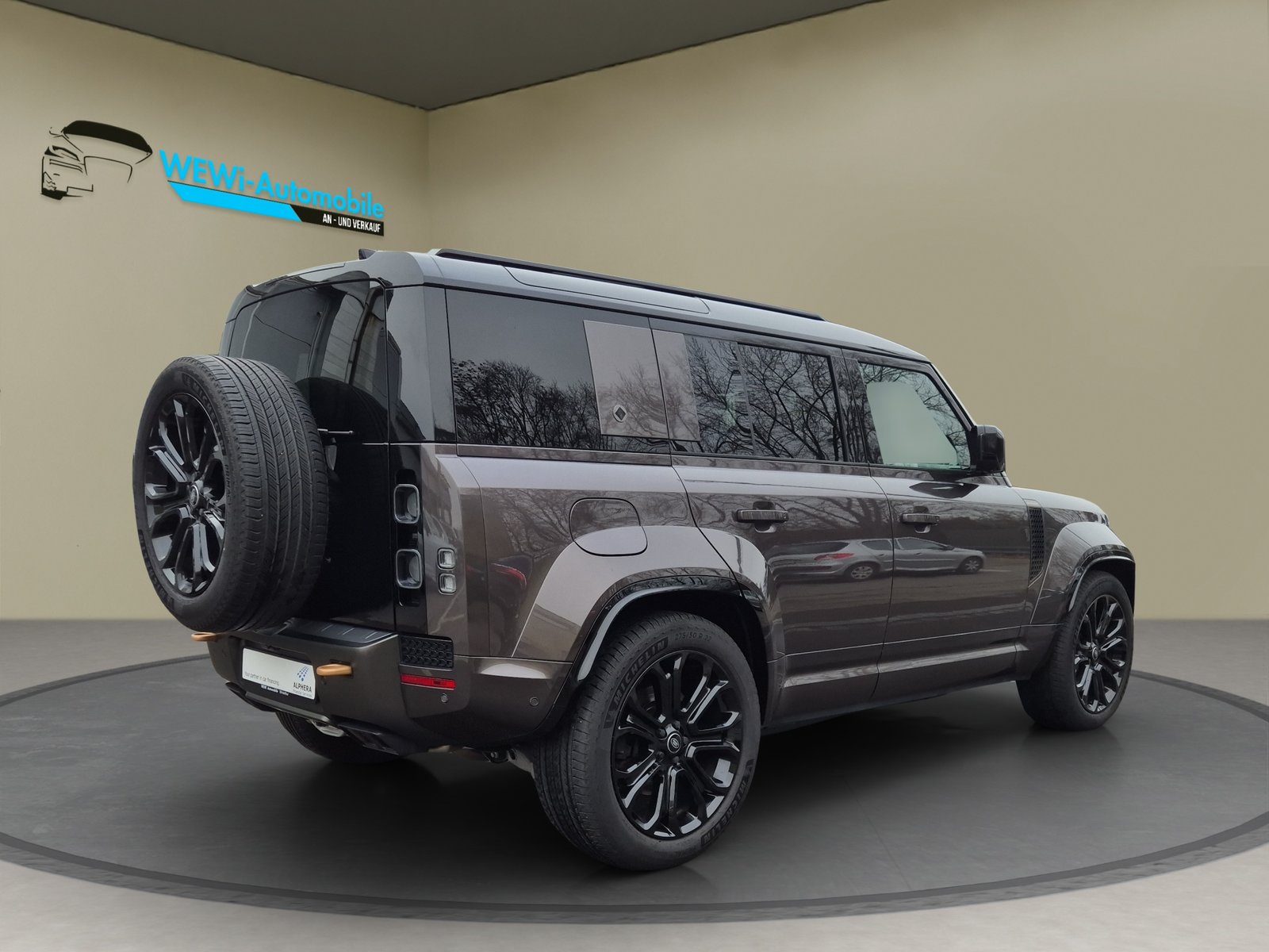 LAND ROVER Defender 110 635 V8 4.4 Octa AT8, Petrol, Second hand / Used, Automatic - 7