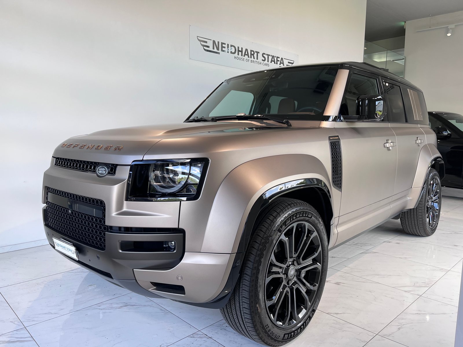 LAND ROVER Defender 110 4.4 V8 OCTA, Occasion / Utilisé, Automatique - 2