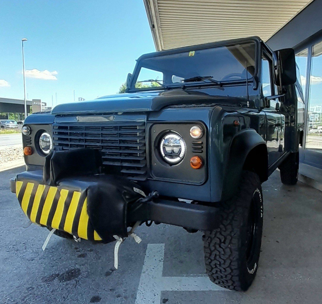 LAND ROVER Defender 130 Doppelkabine Pickup 2.4 TD4