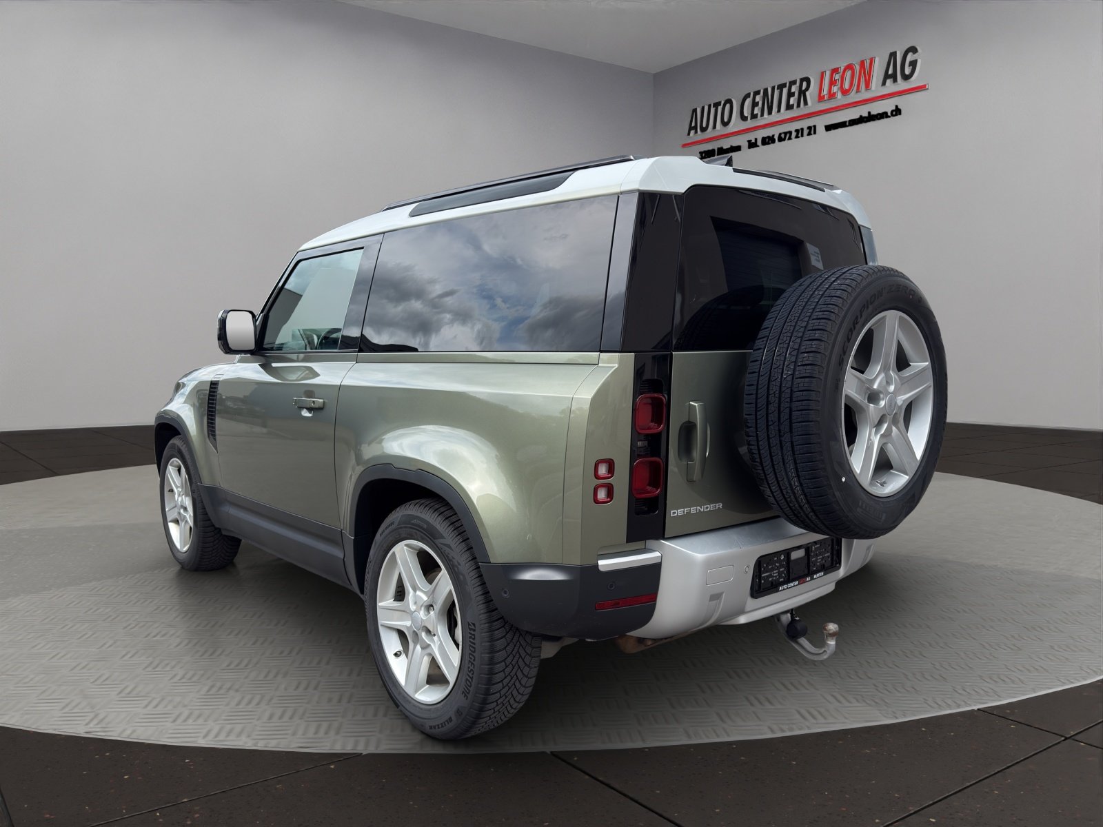 LAND ROVER Defender 90 3.0D I6 250 SE AT8, Diesel, Occasioni / Usate, Automatico - 4