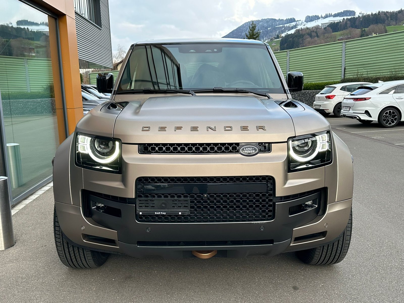 LAND ROVER Defender 110 4.4 V8 Octa / CH Auslieferung mit Gr, Mild-Hybrid Benzin/Elektro, Occasion / Gebraucht, Automatik - 6