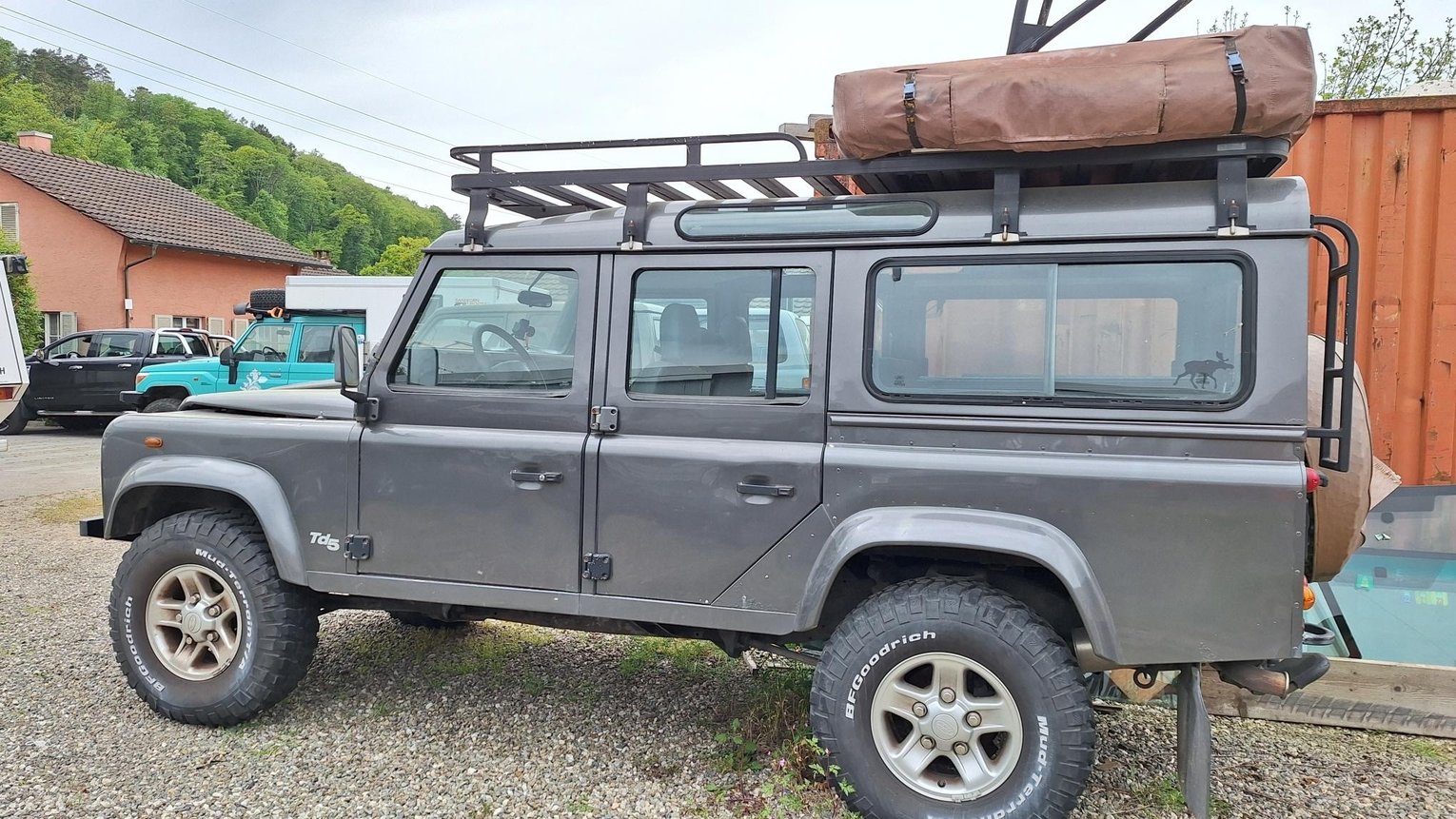 LAND ROVER Defender 110 SW 2.5 Td5, Diesel, Second hand / Used, Manual - 4