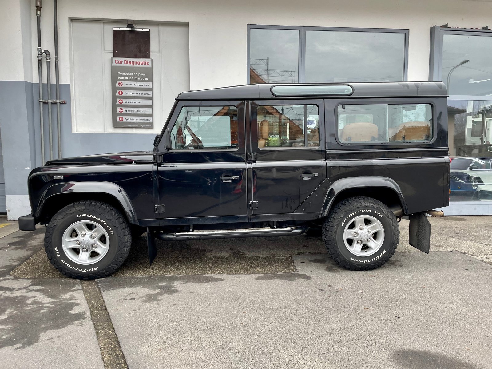 LAND ROVER Defender 110 SW 2.5 Td5 Black Edition, Diesel, Occasion / Gebraucht, Handschaltung - 2