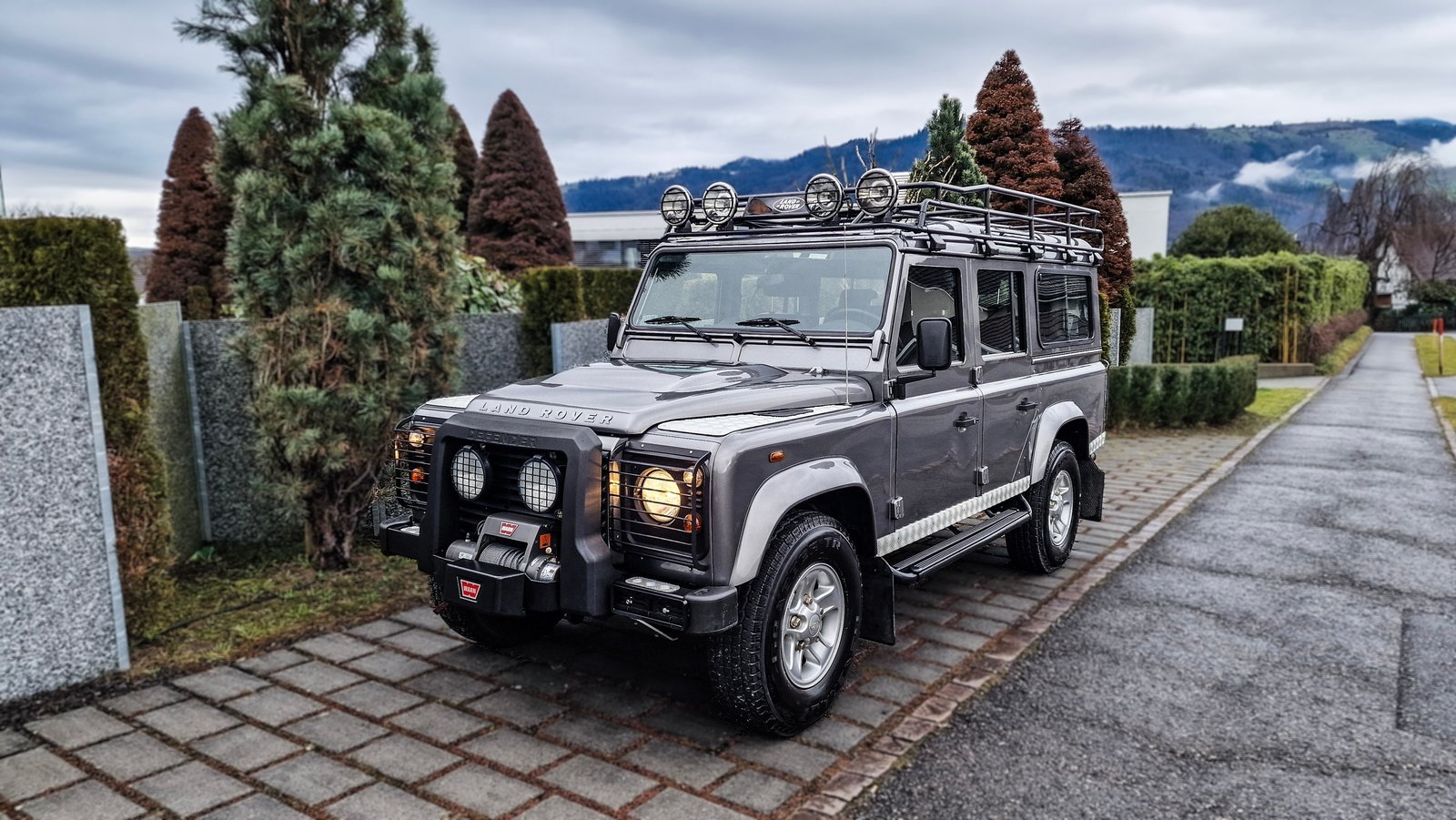 LAND ROVER Defender 110 SW 2.4Tdc