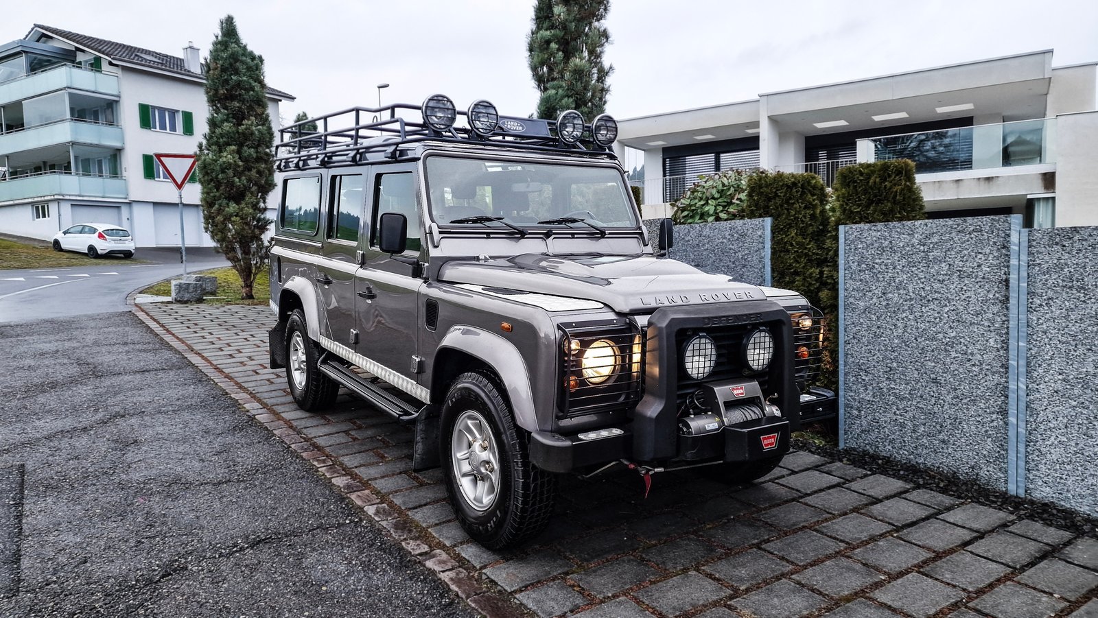 LAND ROVER Defender 110 SW 2.4Tdc, Diesel, Second hand / Used, Manual - 7