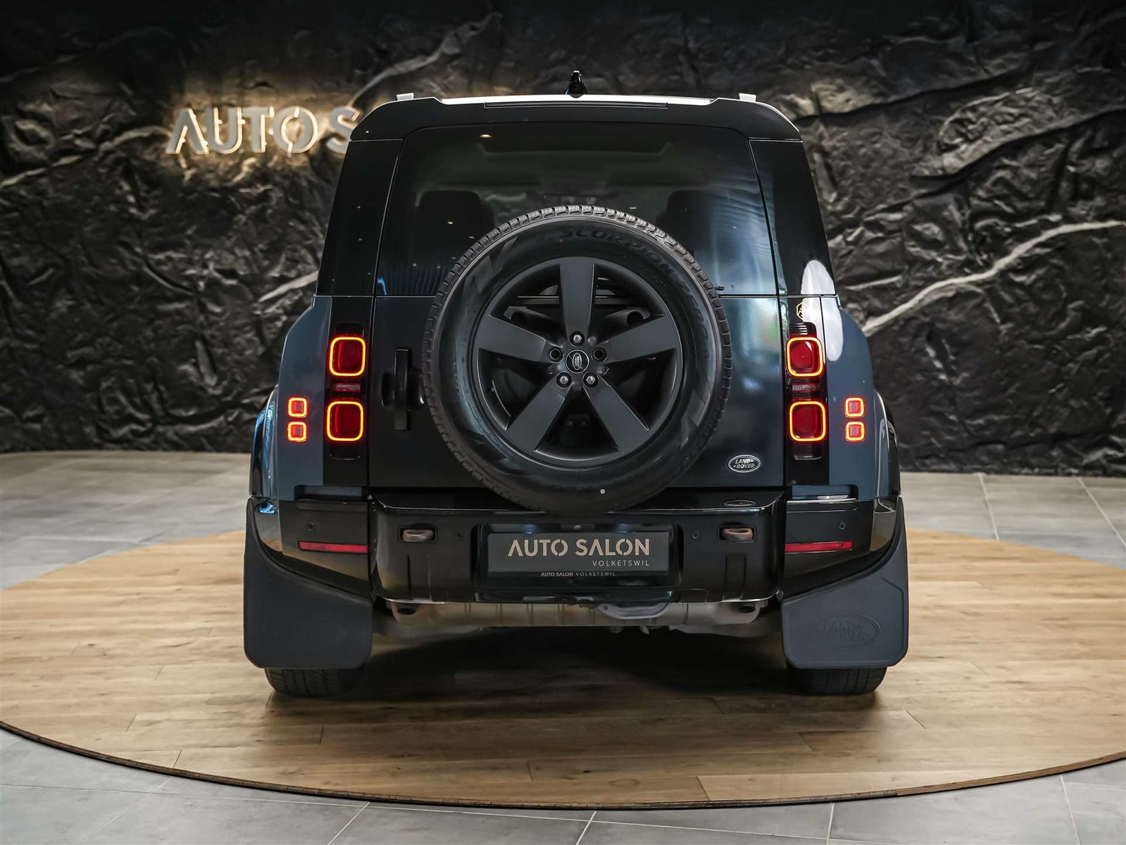 LAND ROVER Defender 110 P400e Si4 PHEV X-Dynamic SE AT8 *CH, Plug-in-Hybrid Benzin/Elektro, Occasion / Gebraucht, Automatik - 4