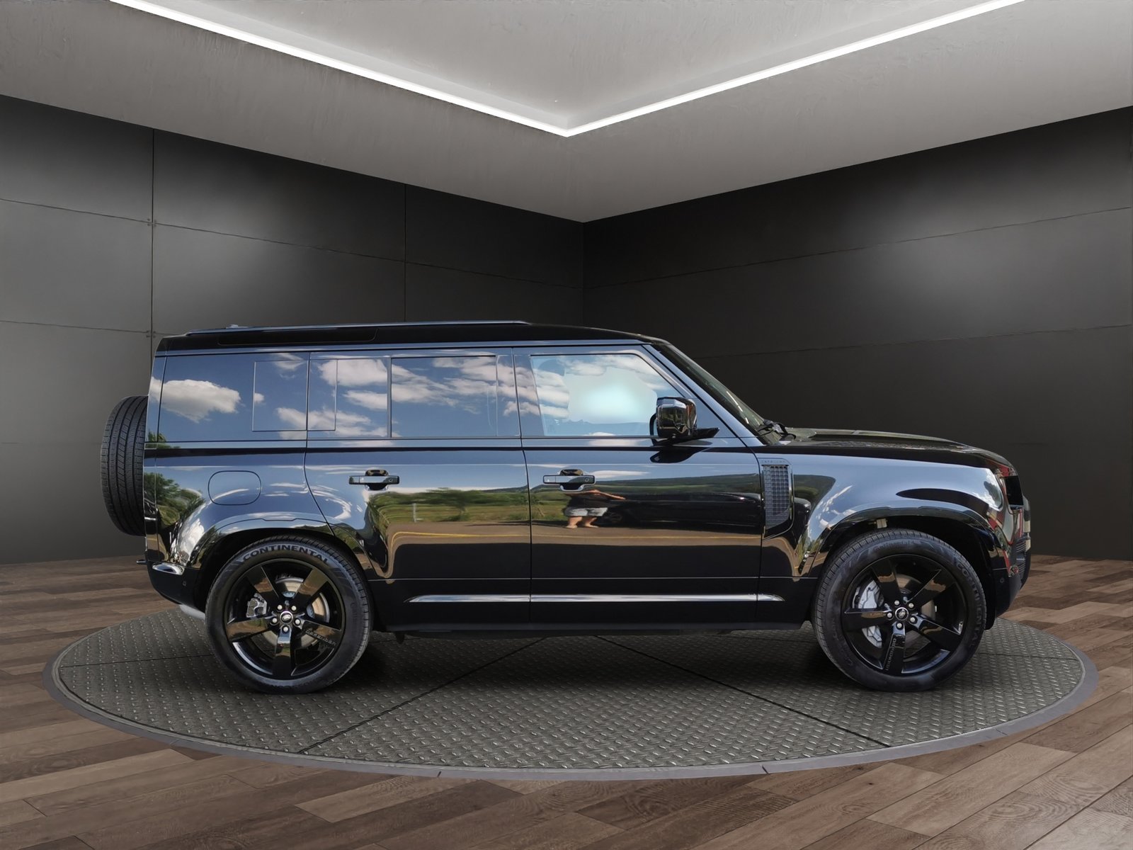 LAND ROVER Defender 110 3.0 D I6 300 X-Dynamic SE AWD AT8, Mild-Hybrid Diesel/Elektro, Occasion / Gebraucht, Automatik - 5