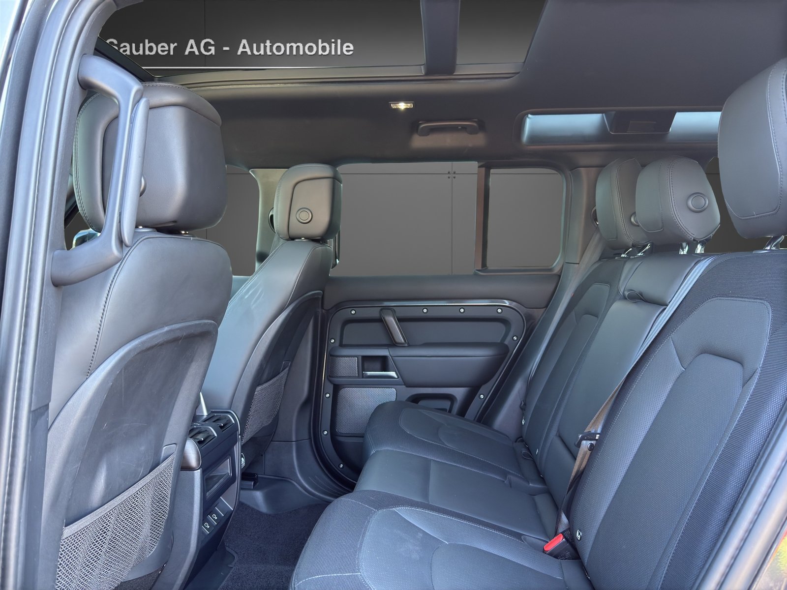LAND ROVER Defender 110 3.0 D I6 300 X-Dynamic HSE AWD AT8, Hybride Léger Diesel/Électricité, Occasion / Utilisé, Automatique - 6