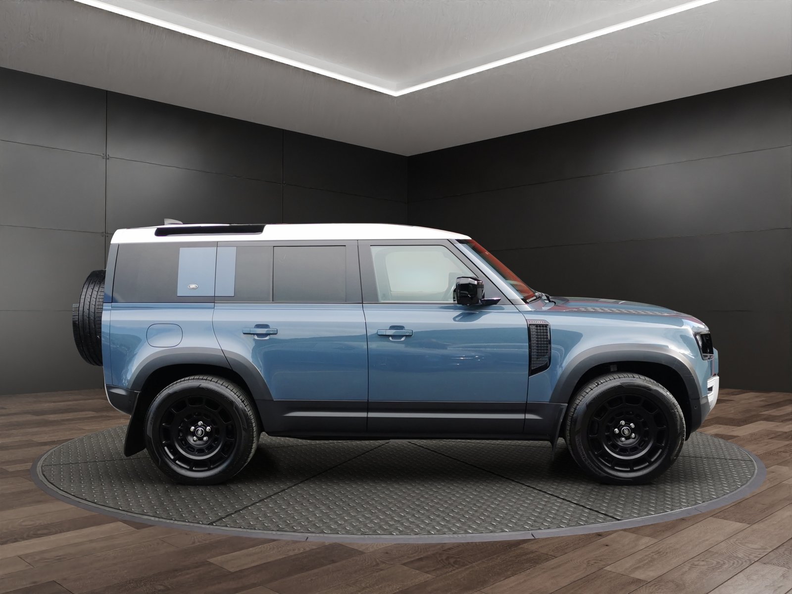 LAND ROVER Defender 110 D240 SD4 SE AT8, Diesel, Occasion / Gebraucht, Automatik - 5