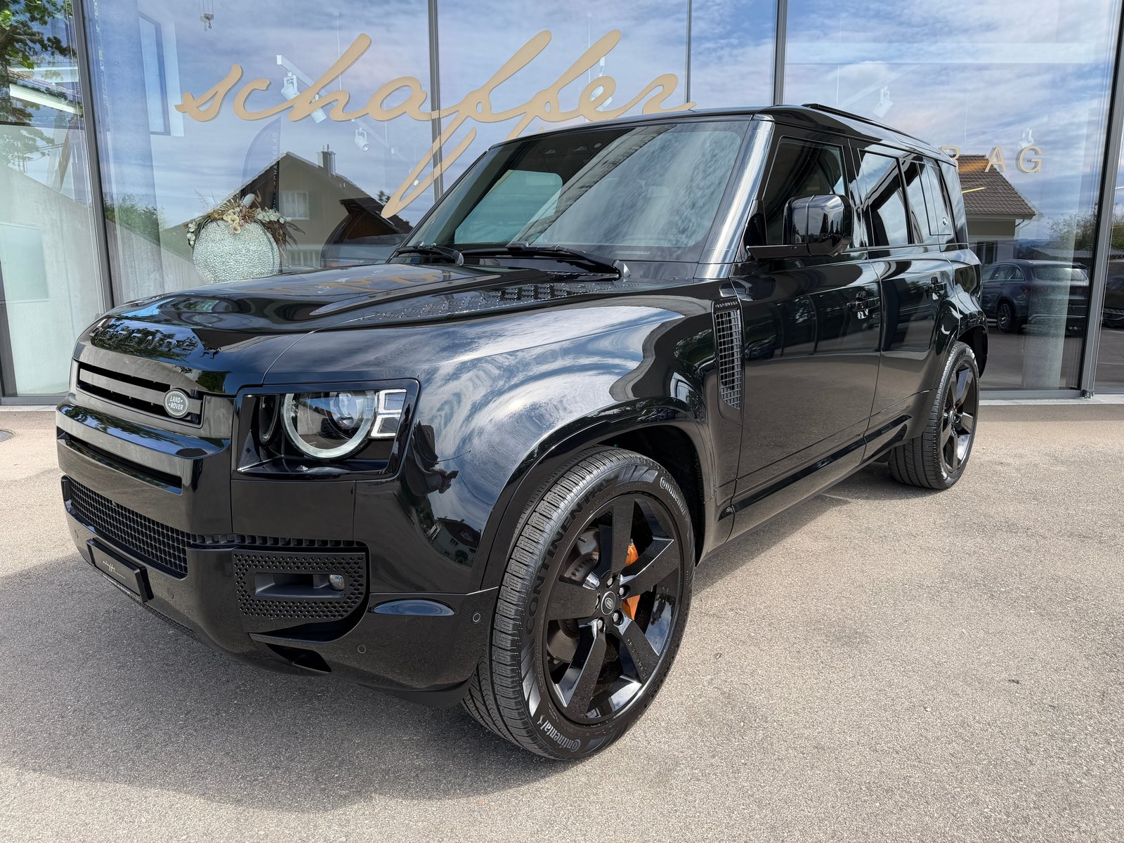 LAND ROVER Defender 110 3.0 D I6 300 X-Dynamic SE AWD AT8, Mild-Hybrid Diesel/Elektro, Occasion / Gebraucht, Automatik - 2