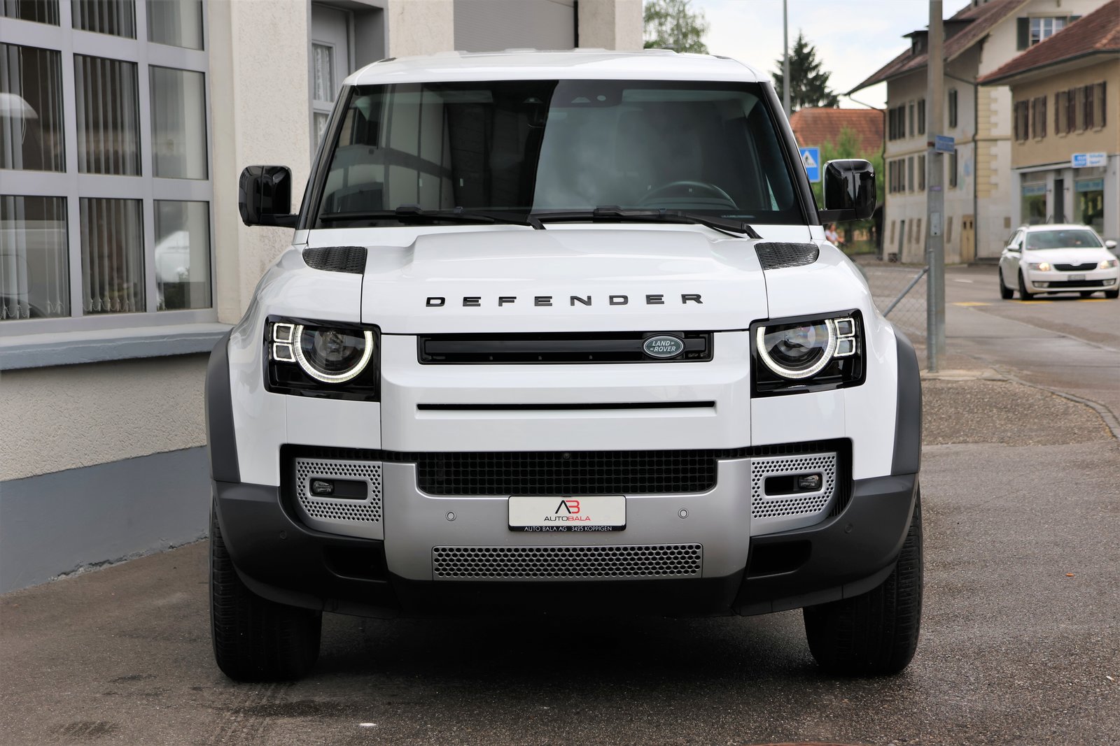 LAND ROVER Defender 90 3.0D I6 200 X-Dynamic SE AT8, Diesel, Occasion / Utilisé, Automatique - 2