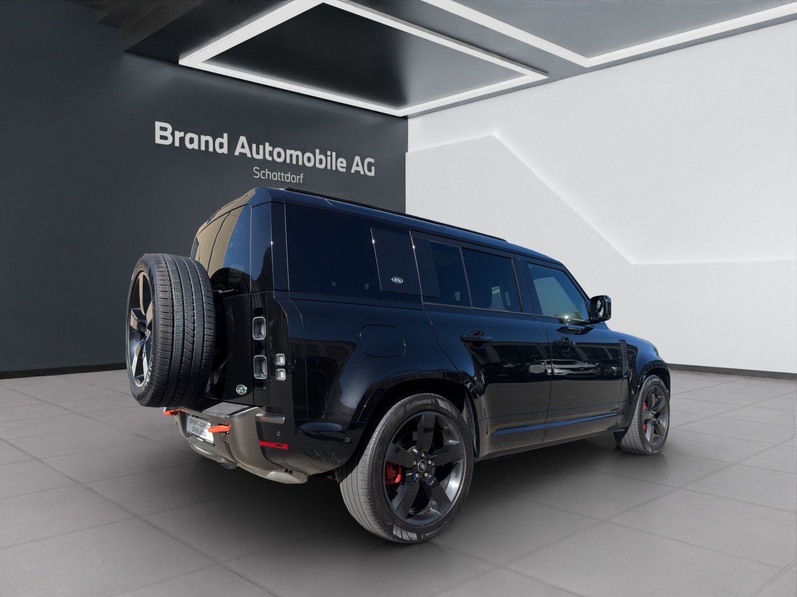 LAND ROVER Defender 110 3.0 D I6 300 X, Mild-Hybrid Diesel/Electric, Second hand / Used, Automatic - 5