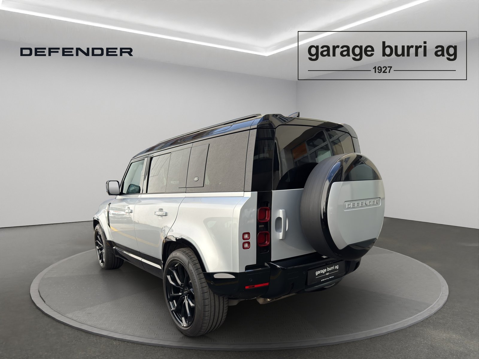 LAND ROVER Defender 110 2.0 SD4 240 First Edition, Diesel, Second hand / Used, Automatic - 2