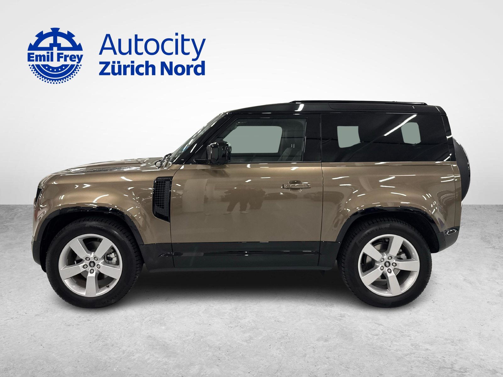 LAND ROVER Defender 90 3.0 D I6 250 X-Dynamic SE, Mild-Hybrid Diesel/Electric, Second hand / Used, Automatic - 2