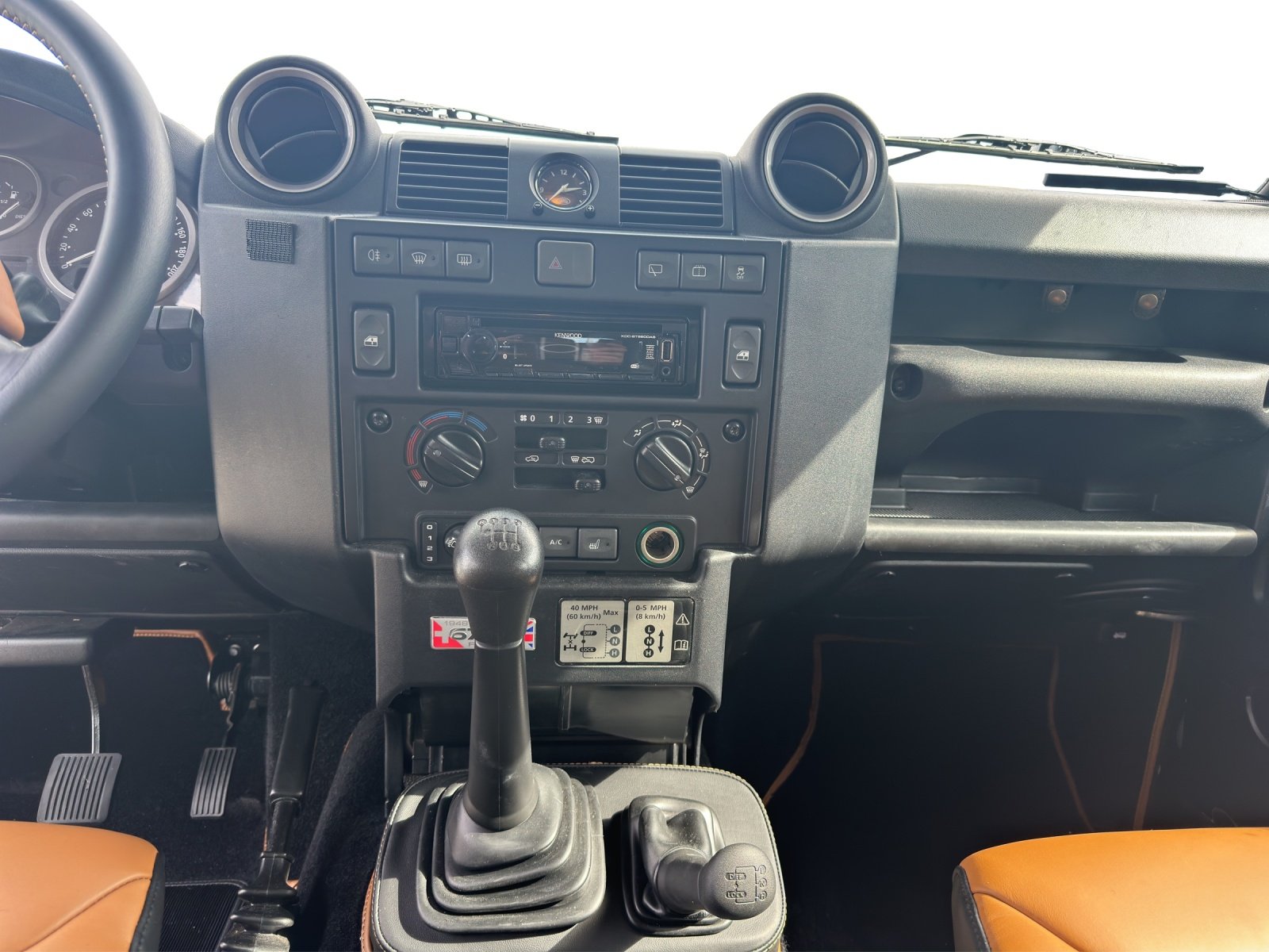 LAND ROVER Defender 110 2.2 TD4 SW, Diesel, Occasion / Gebraucht, Handschaltung - 6