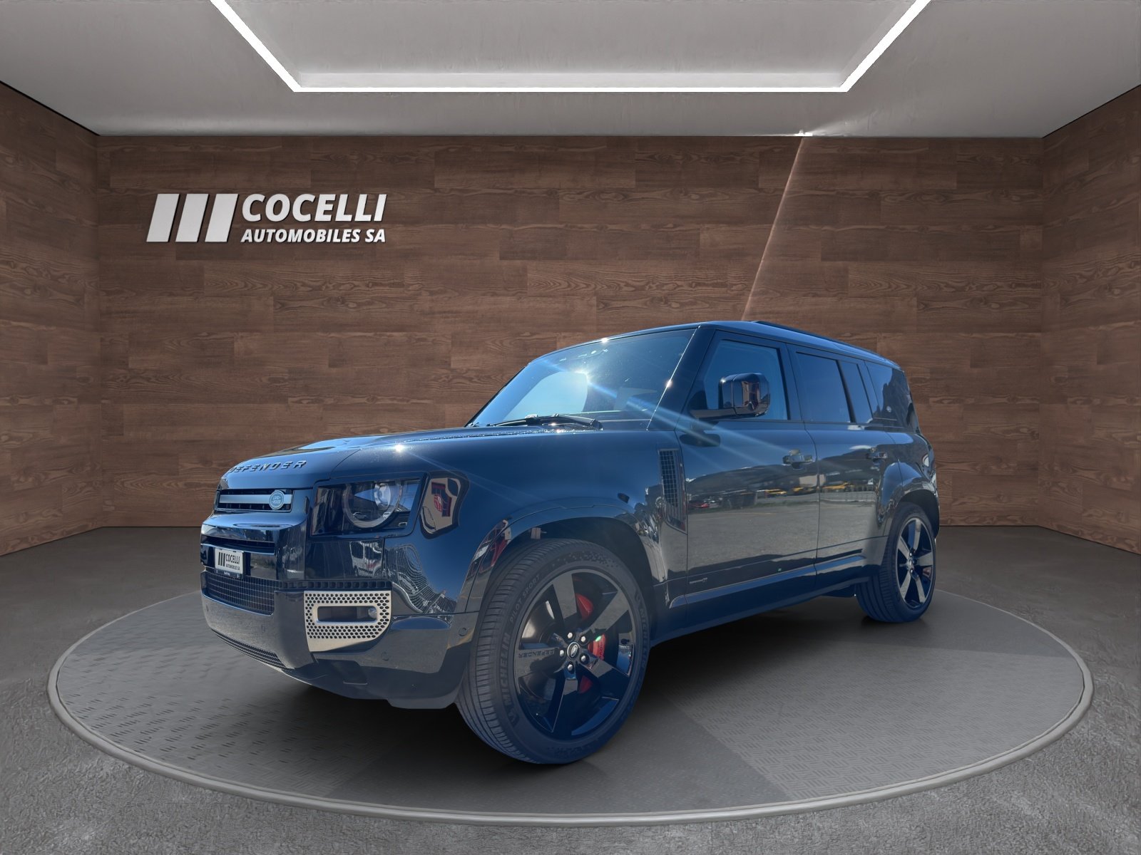 LAND ROVER Defender 110 3.0 D I6 300 X-Dynamic SE AWD AT8