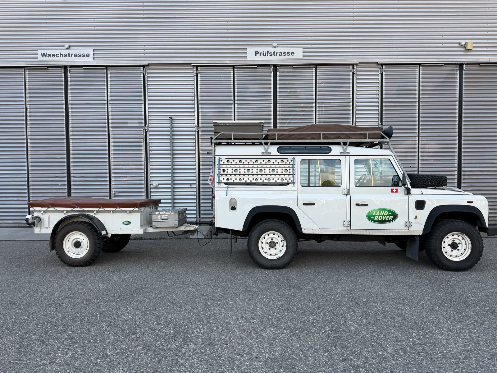 LAND ROVER Defender 110 CSW 2.5 Td5, Diesel, Second hand / Used, Manual - 5