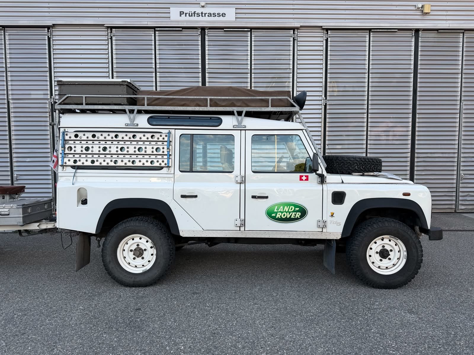 LAND ROVER Defender 110 CSW 2.5 Td5, Diesel, Second hand / Used, Manual - 7