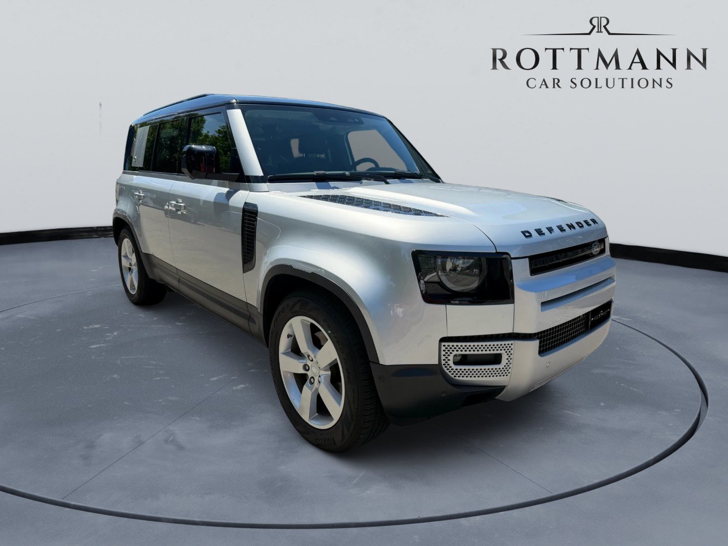 LAND ROVER Defender 110 3.0 D I6 250 First Edition AWD AT8, Mild-Hybrid Diesel/Electric, Second hand / Used, Automatic - 4