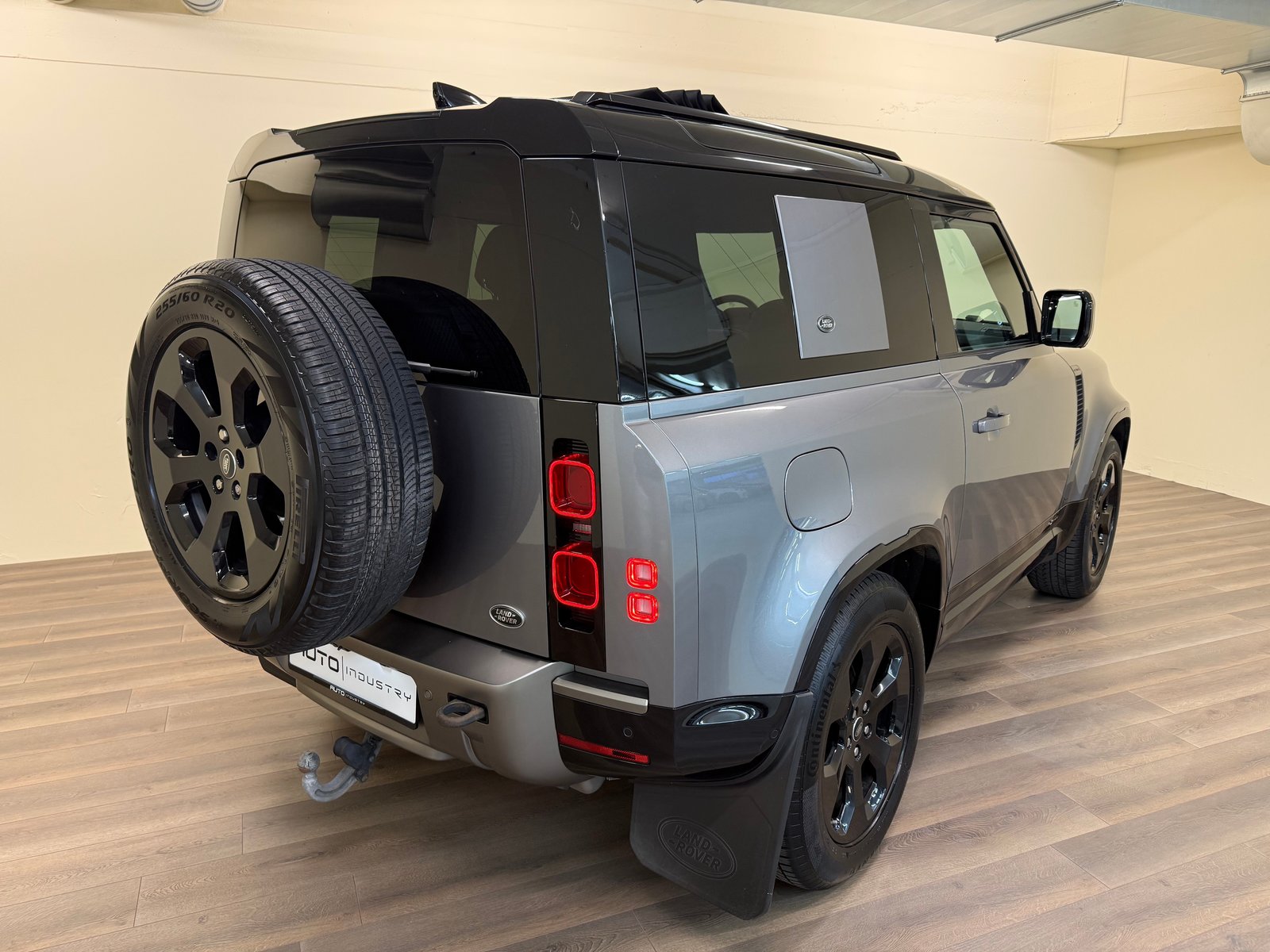 LAND ROVER Defender 90 P300 Si4 X-Dynamic SE AT8, Benzin, Occasion / Gebraucht, Automatik - 5