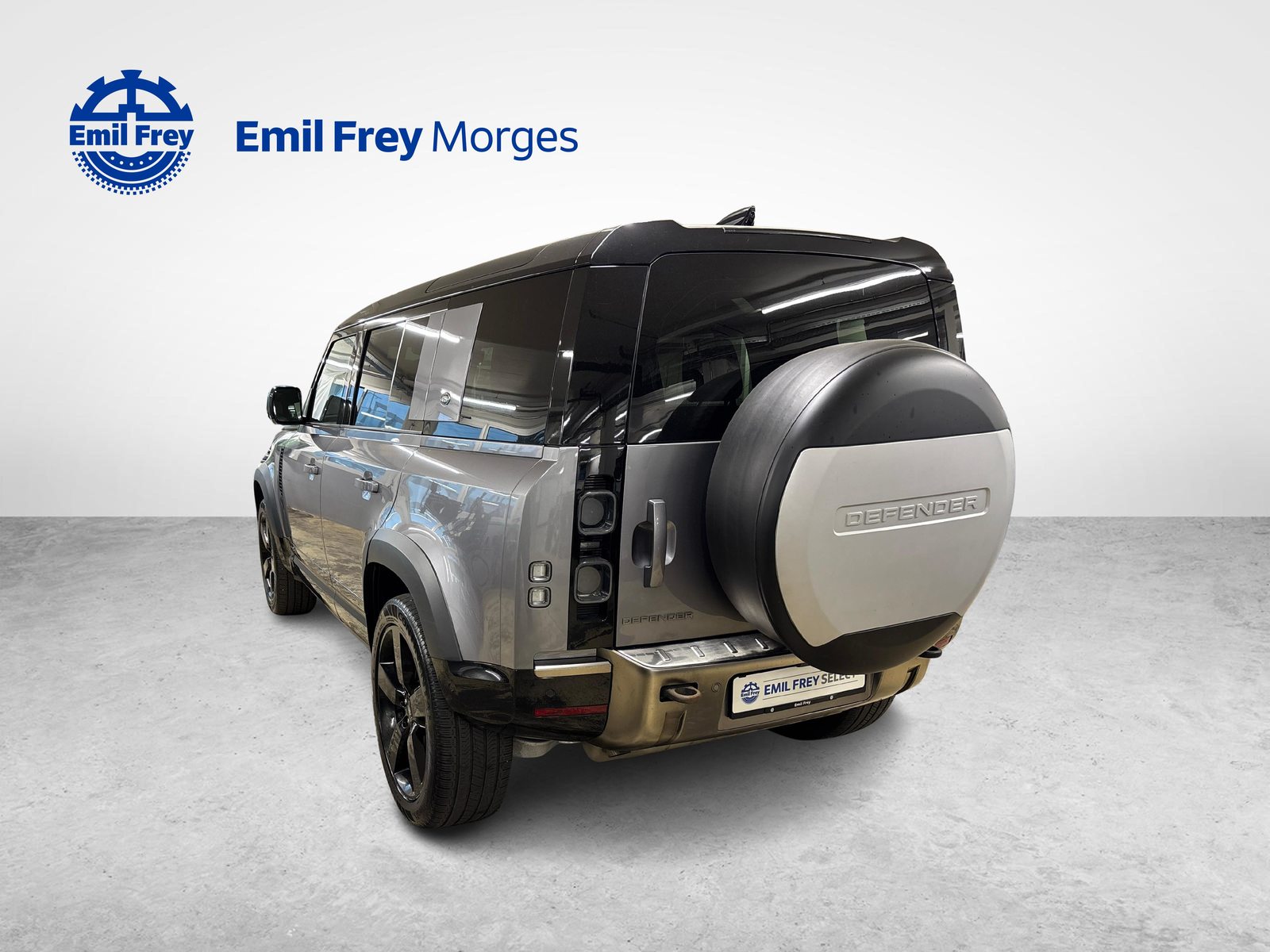 LAND ROVER Defender 110 3.0 I6 X, Mild-Hybrid Petrol/Electric, Second hand / Used, Automatic - 5